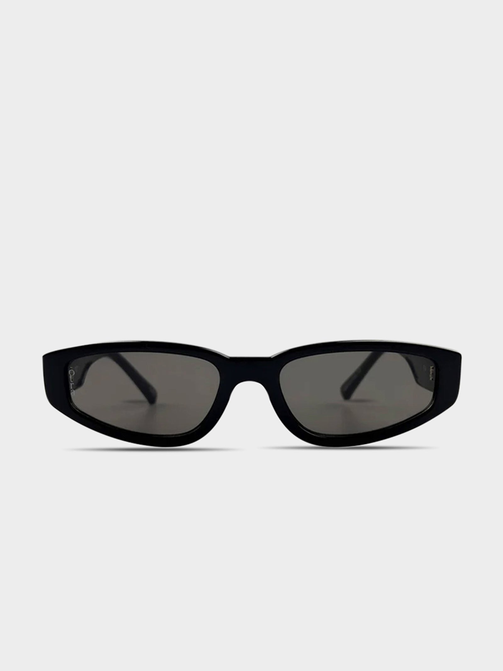 Kai Sunglasses in Black & Smoke