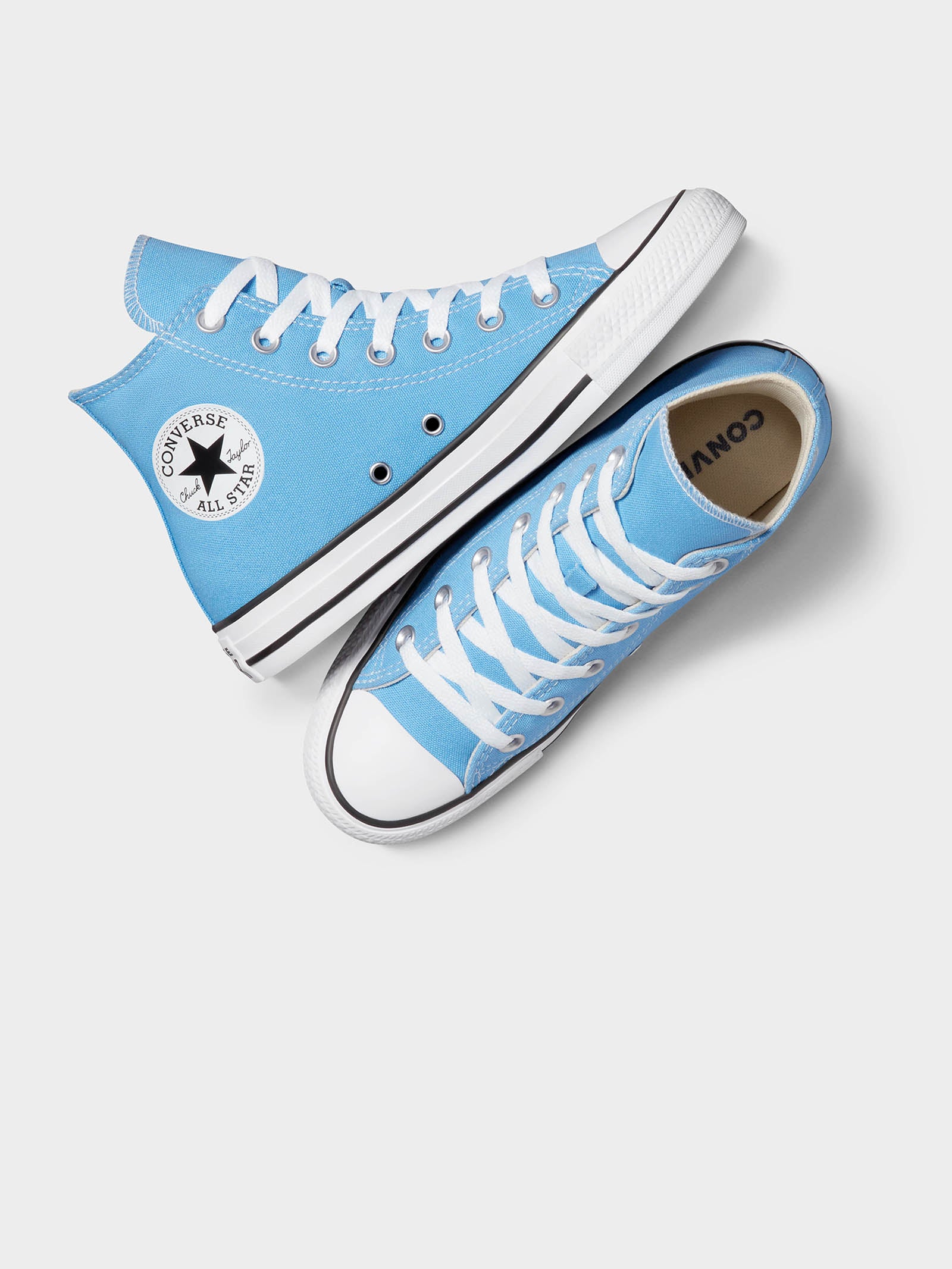 Unisex Chuck Taylor All Star Fall Tone Sneakers in Light Blue