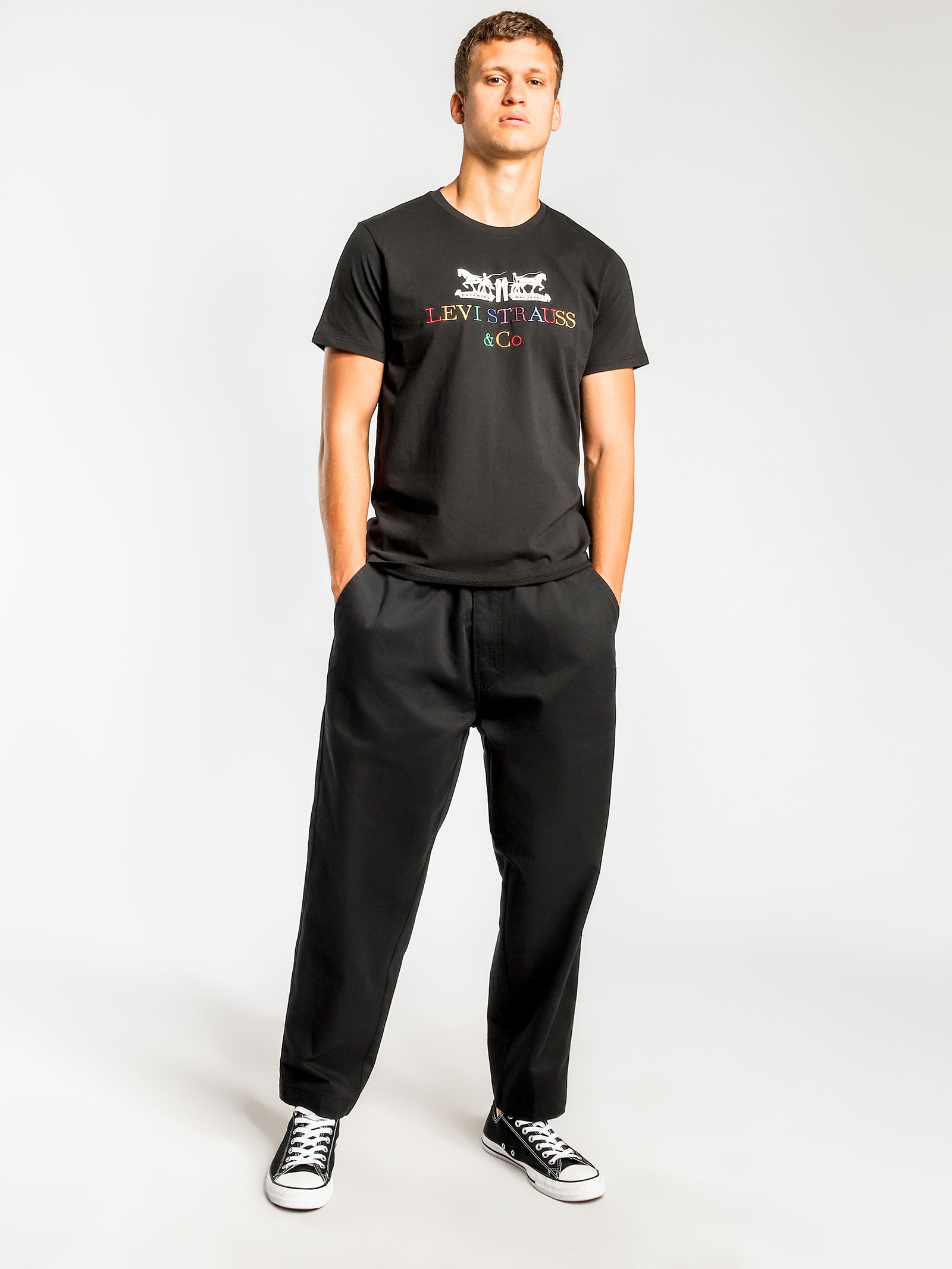 Pull-On Tapered Pants in Black