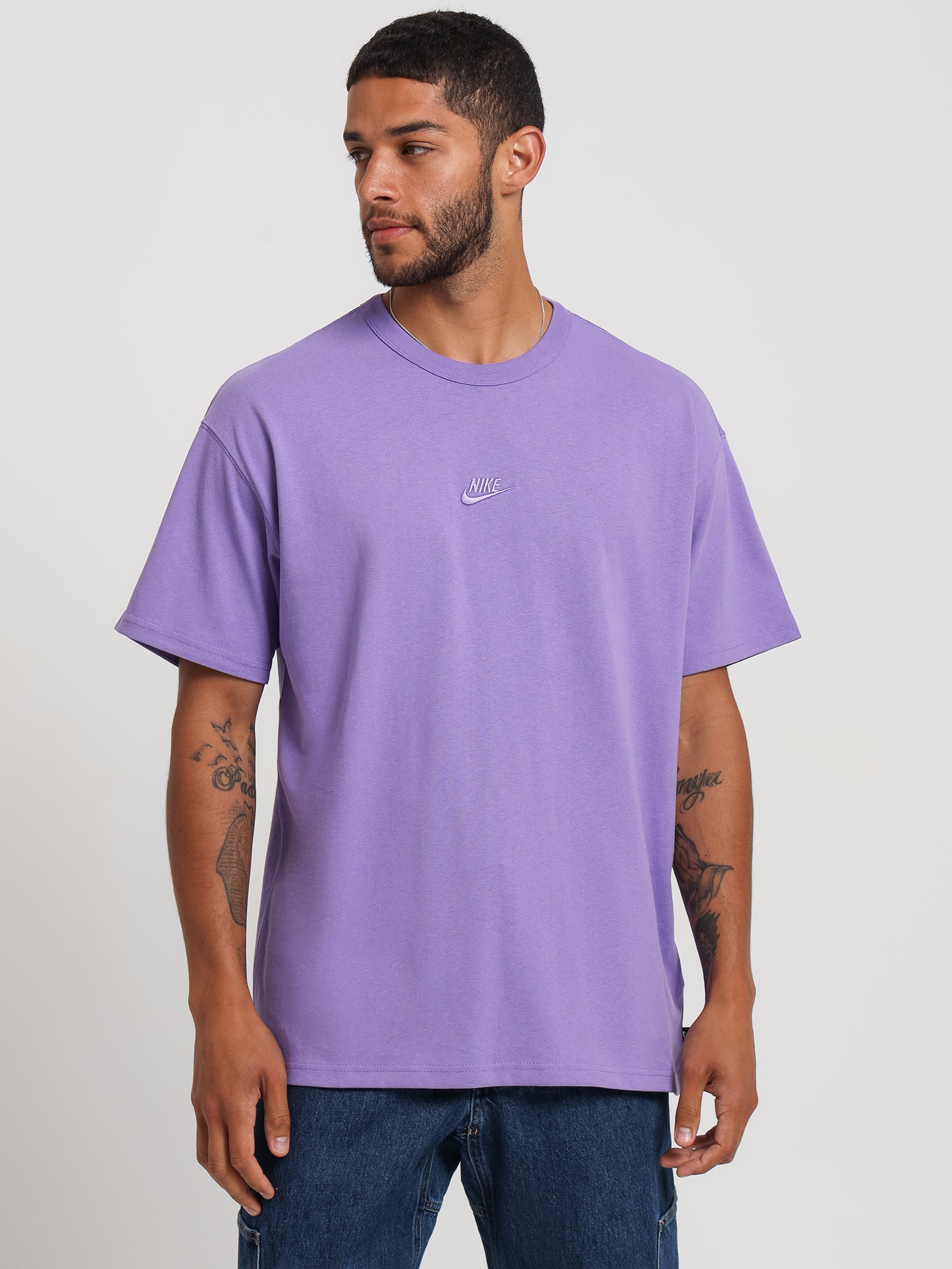 Sportswear Premium Essentials T-Shirt in Space Purple