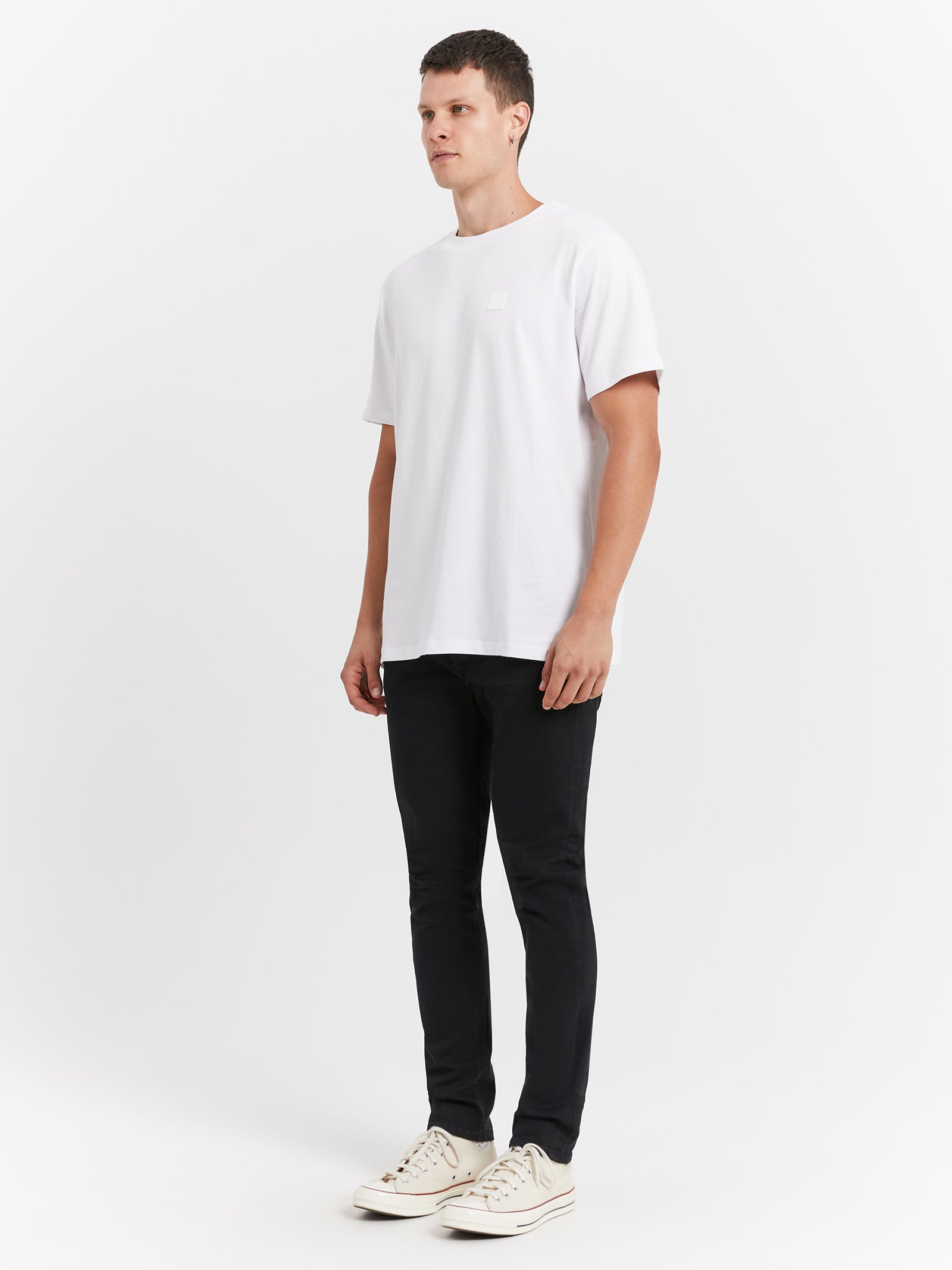 Ray Tapered Jeans in Northern Black