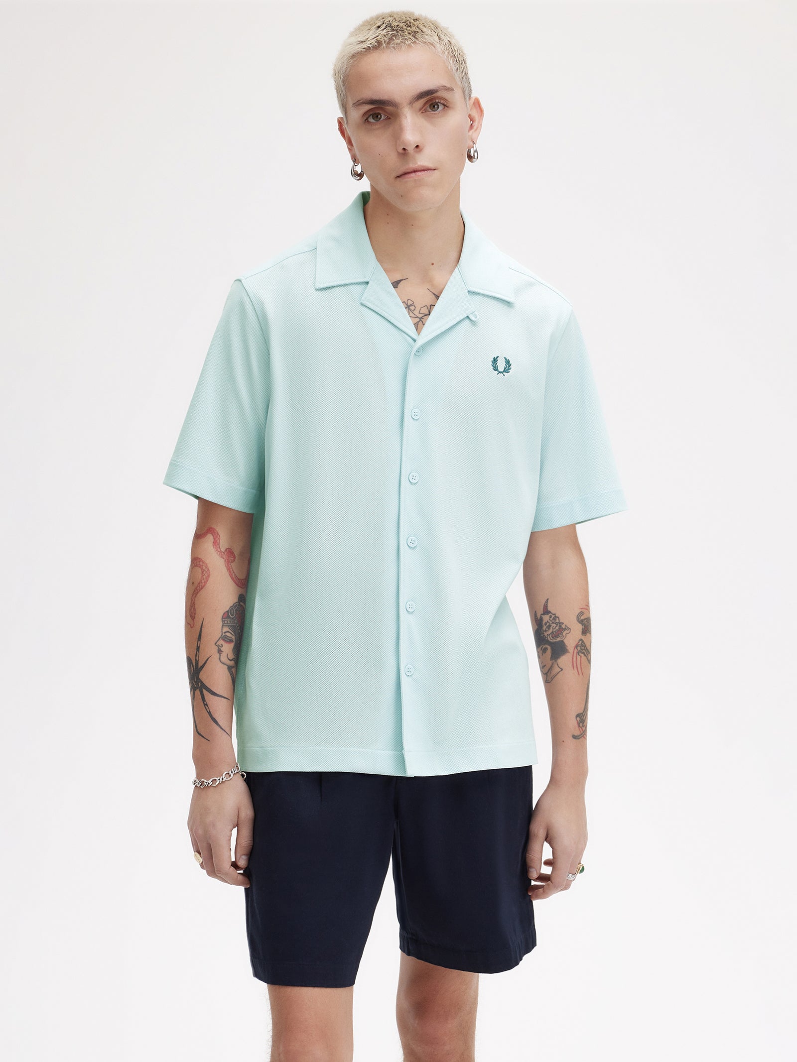 Compress Mesh Revere Shirt