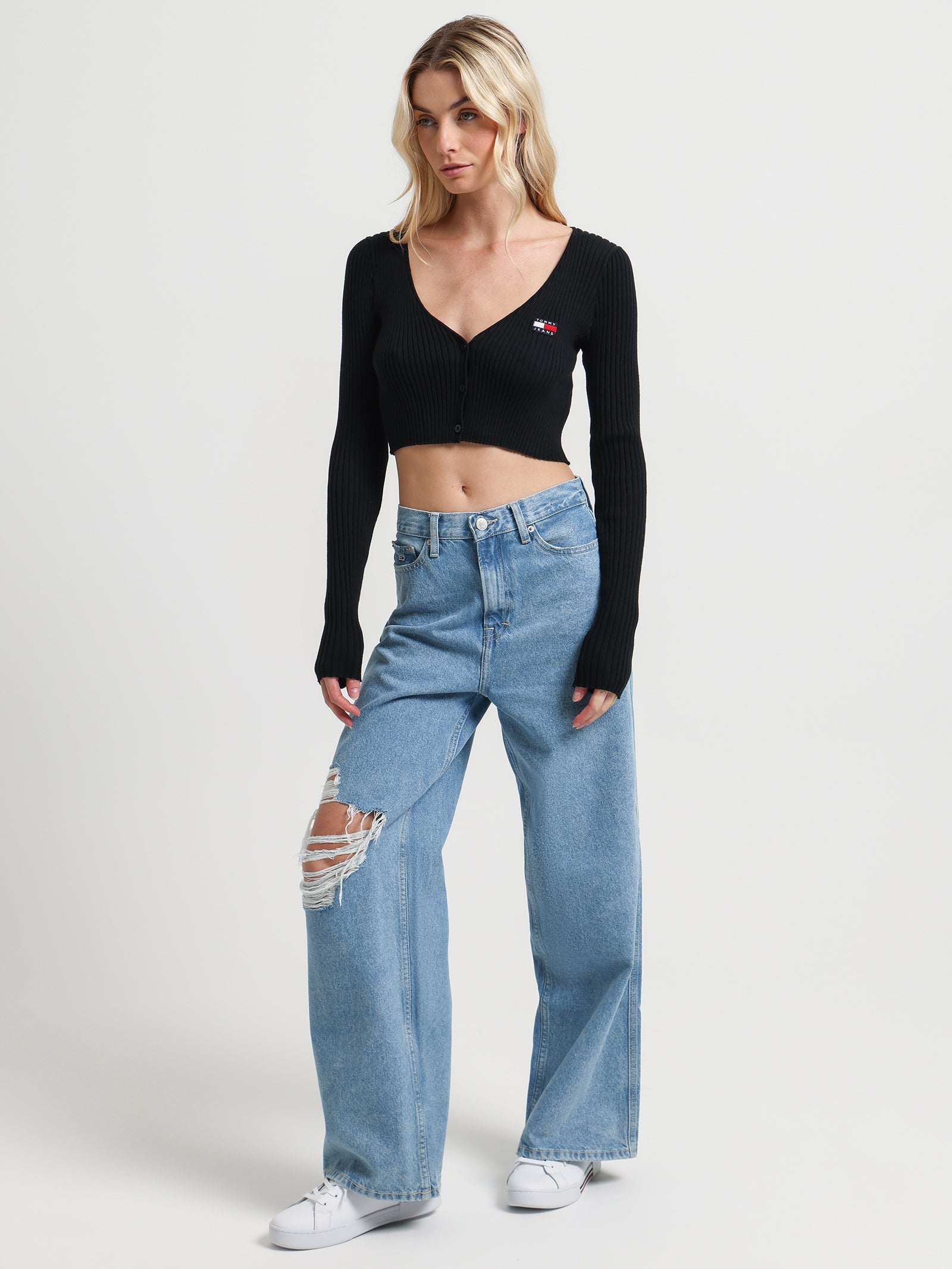 Badge Rib Knit Cropped Fit Cardigan in Black