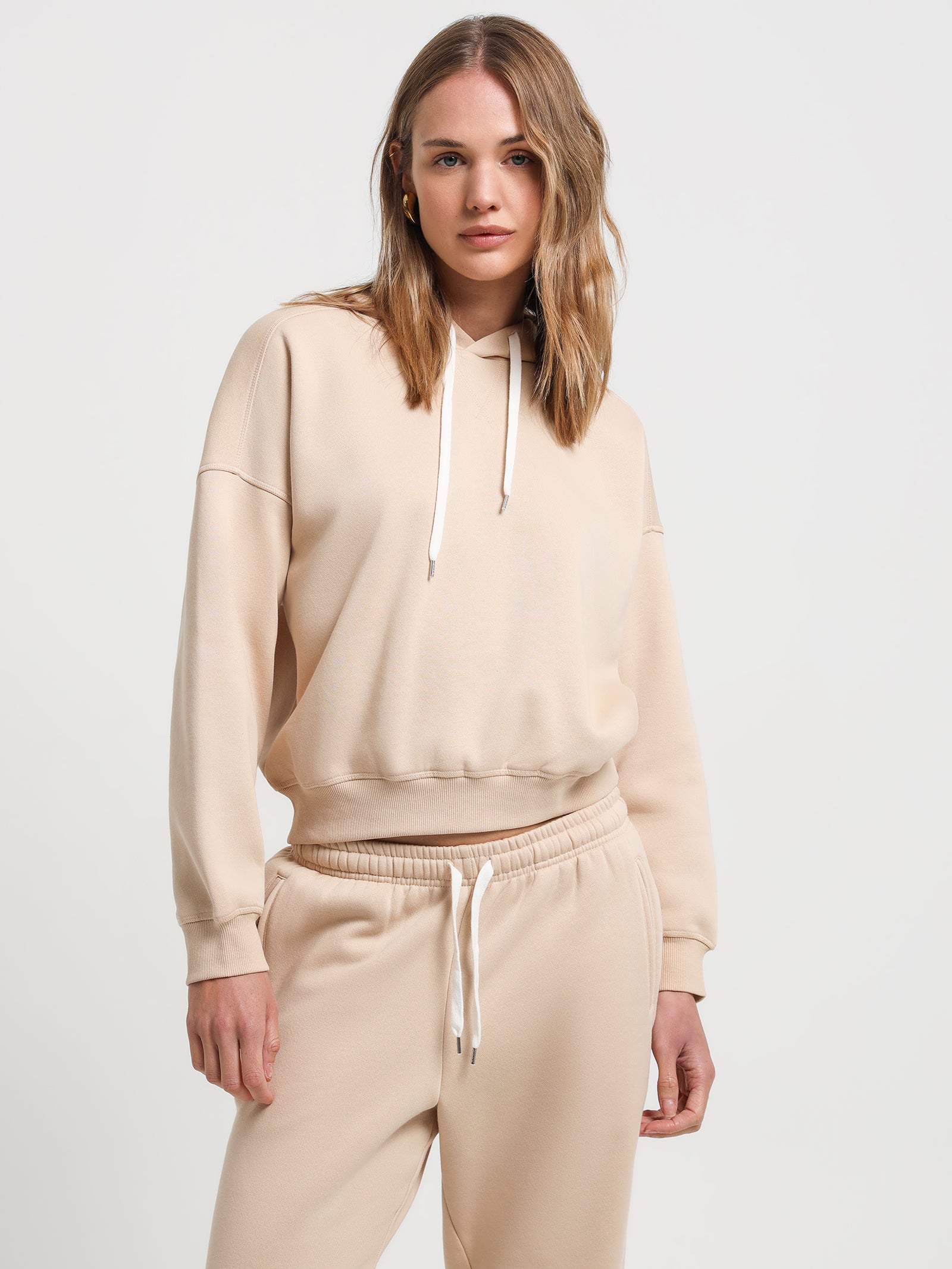 Carter Classic Hoodie in Sand