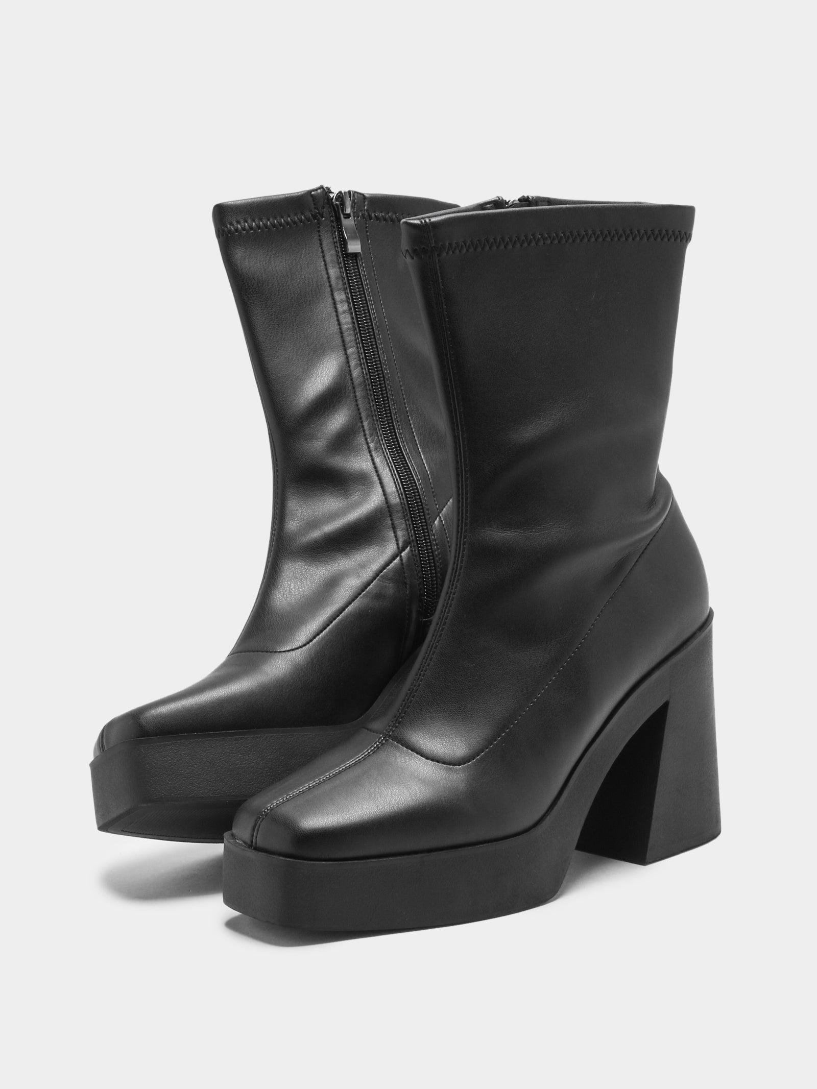 Womens Jagger Platform Boots in Black