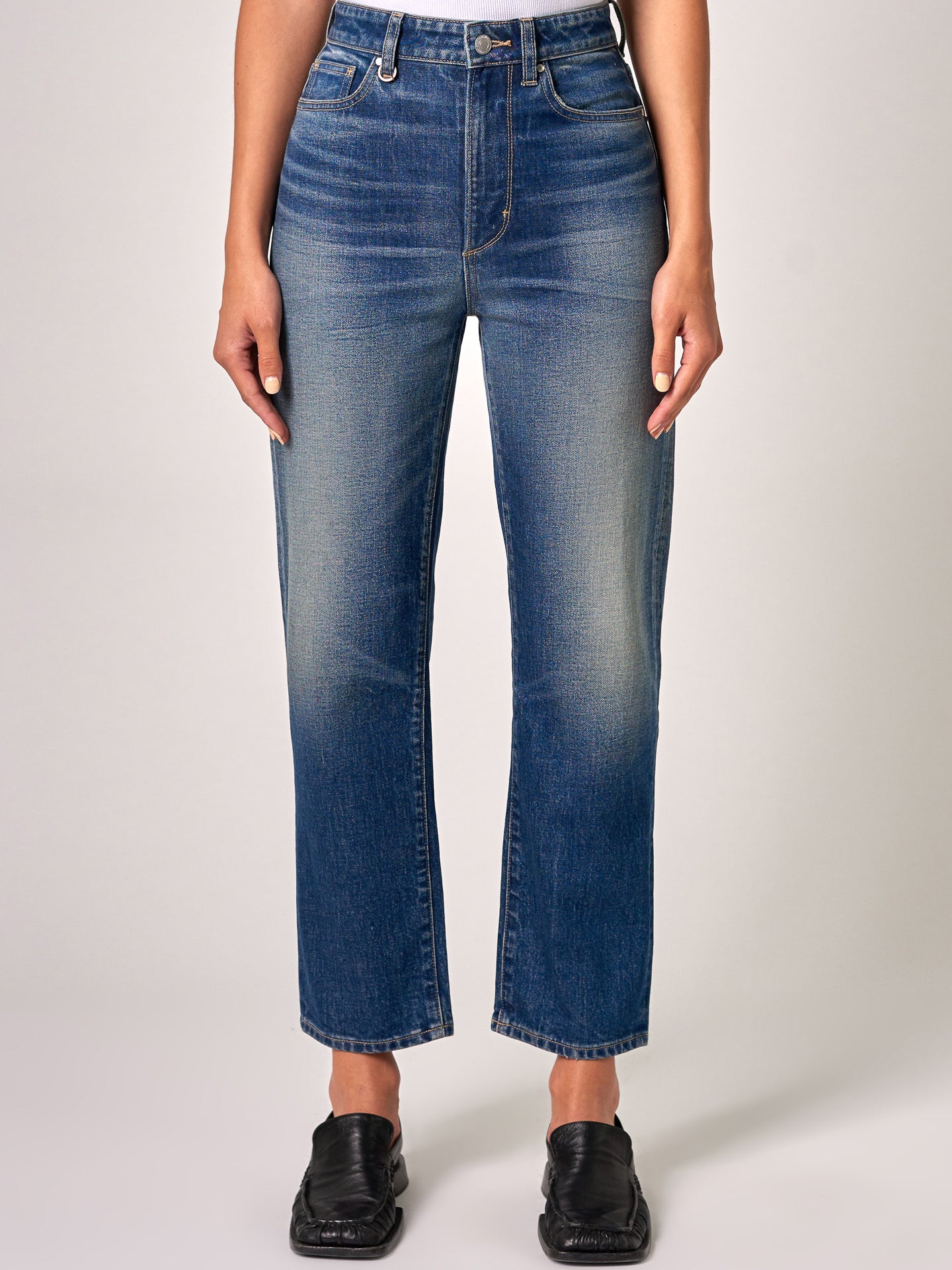 Nico Straight Jeans in Transform Blue