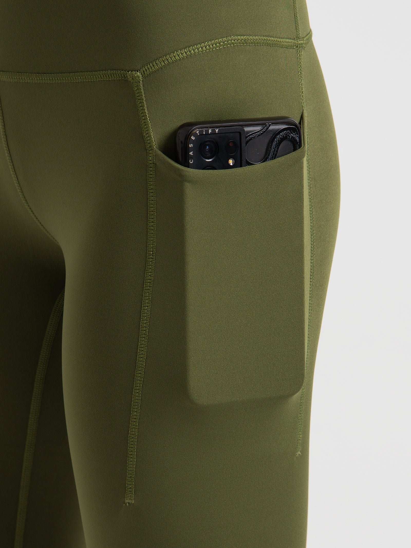 Recalibrate Leggings in Pesto Green