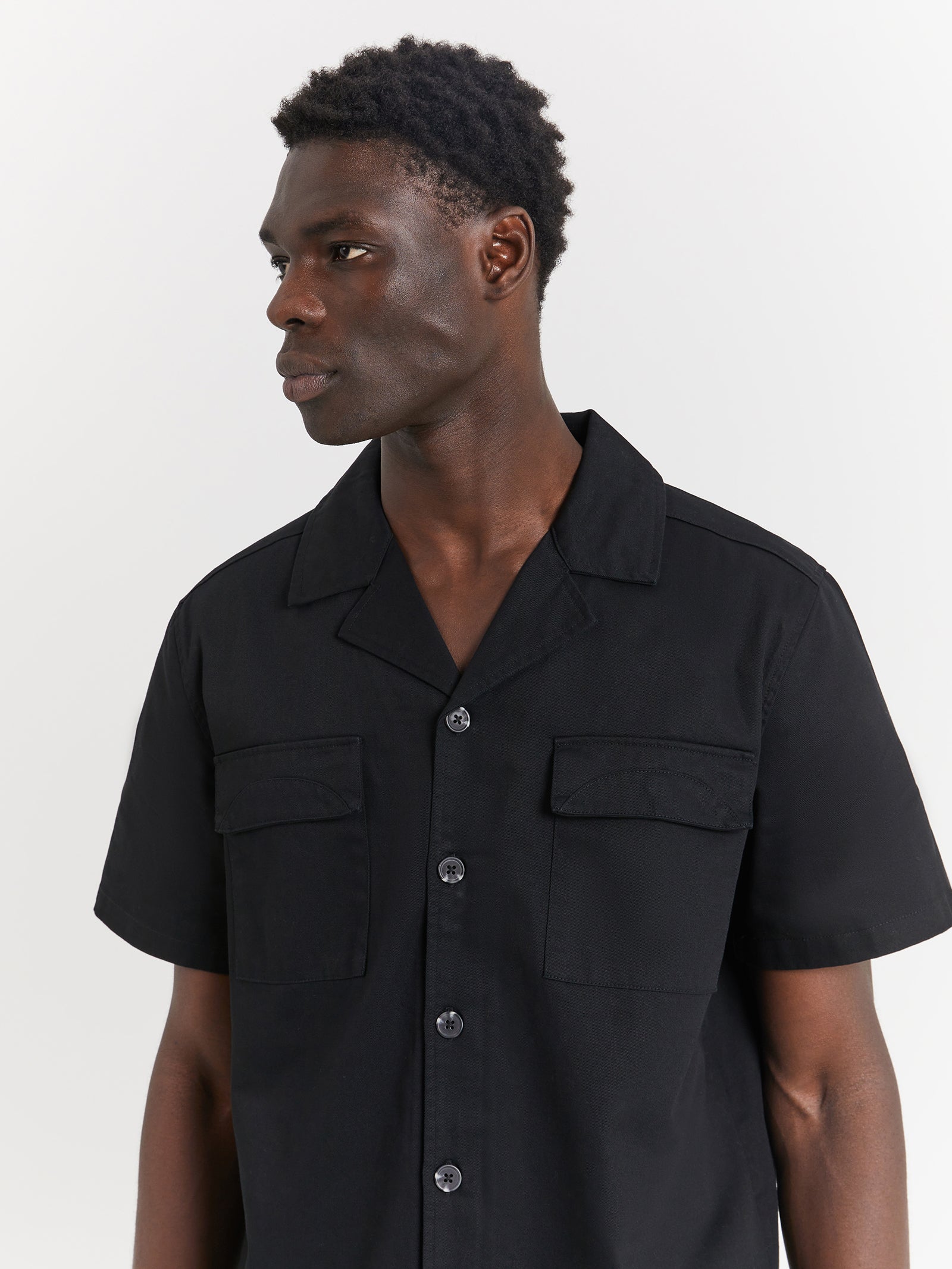 Pacific Short Sleeve Shirt in Black