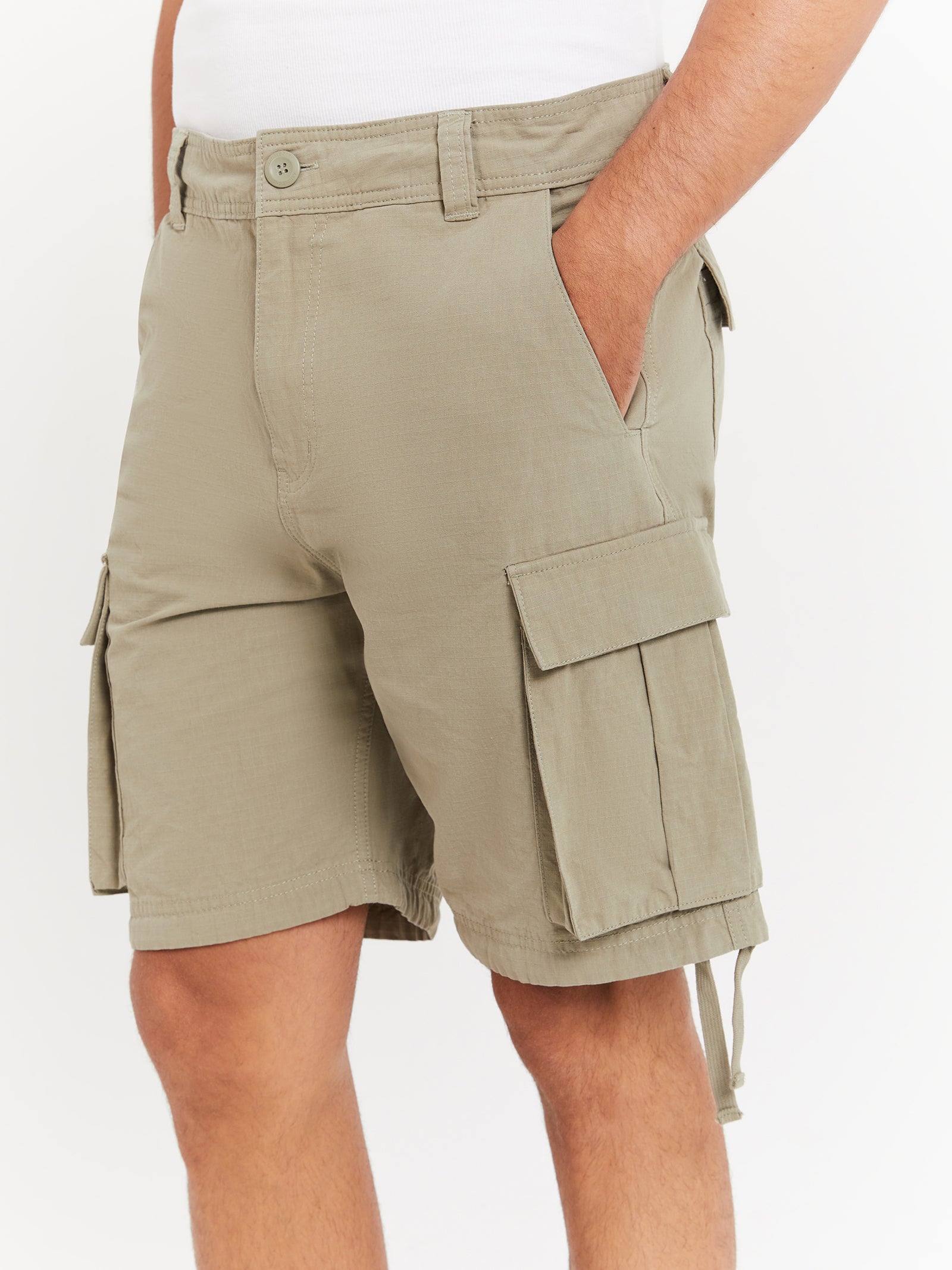 Wyatt Cargo Shorts in Basil