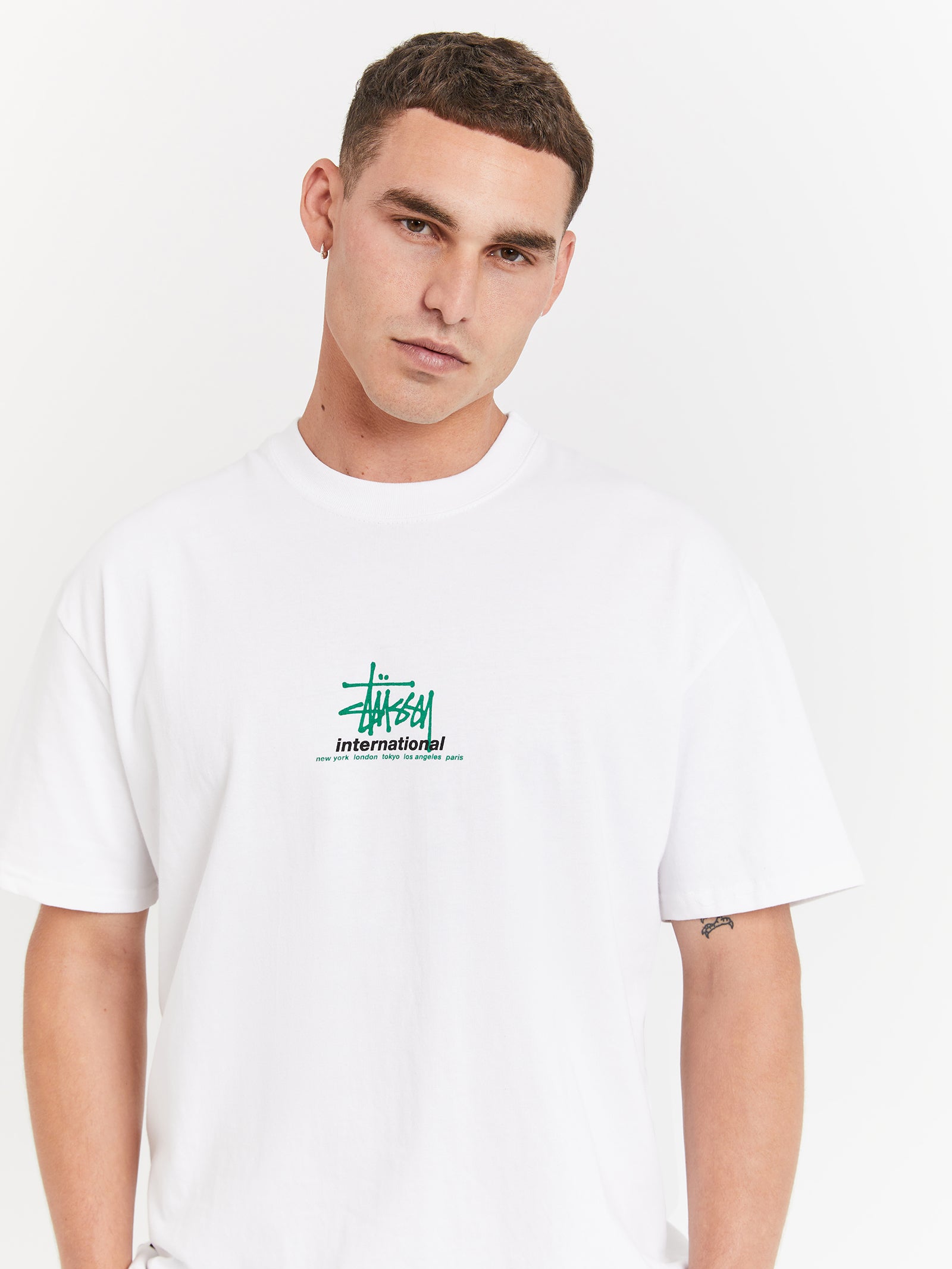 International Heavyweight Short Sleeve T-Shirt in White