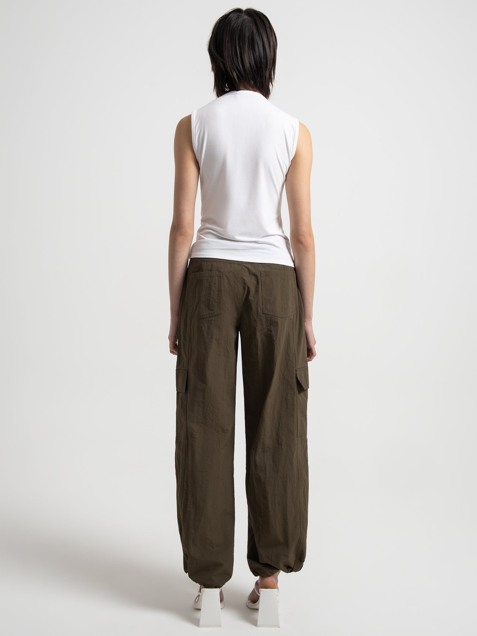 Vida Parachute Pants in Khaki