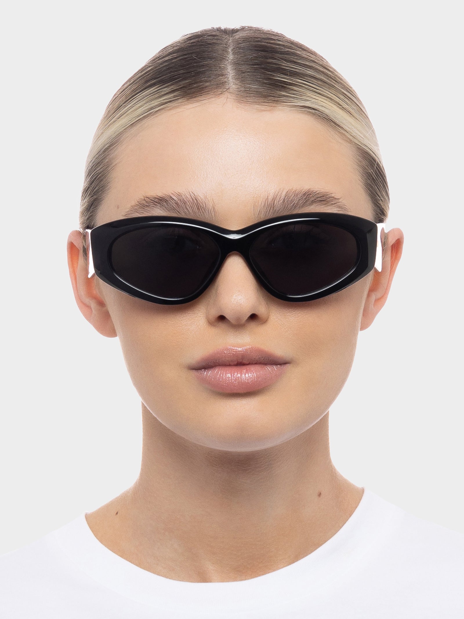 Under Wraps Sunglasses in Black Smoke Mono