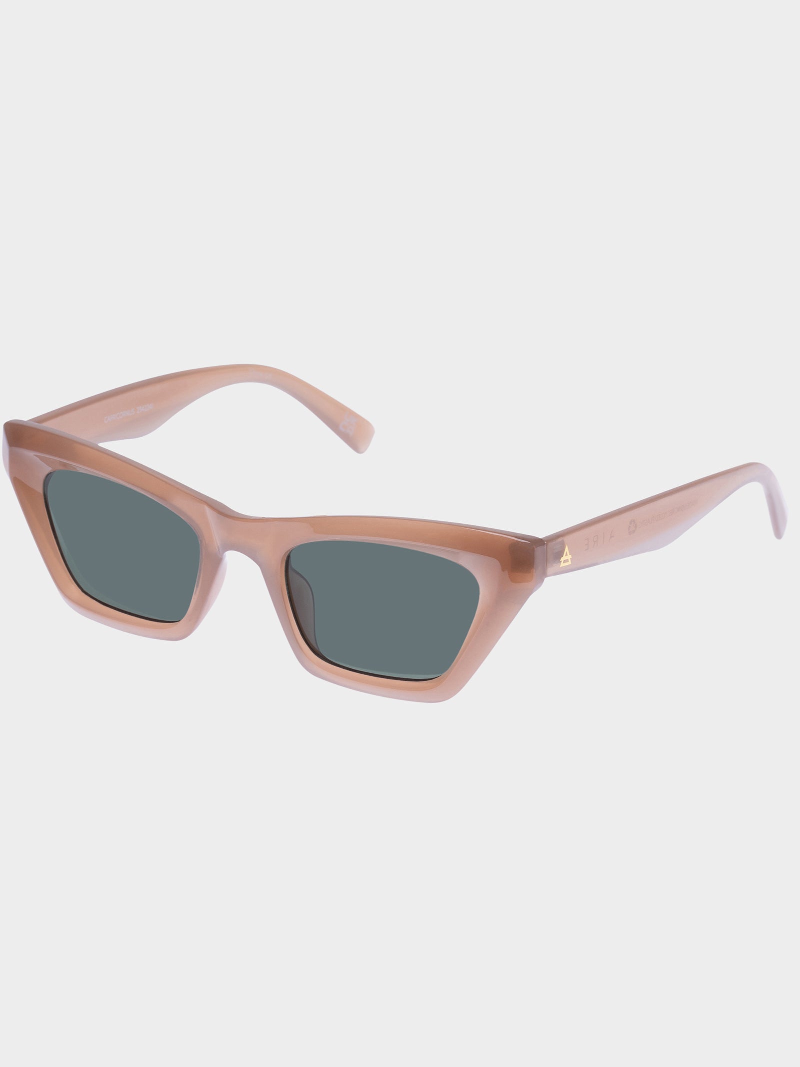 Capricornus Sunglasses in Fawn Green Mono