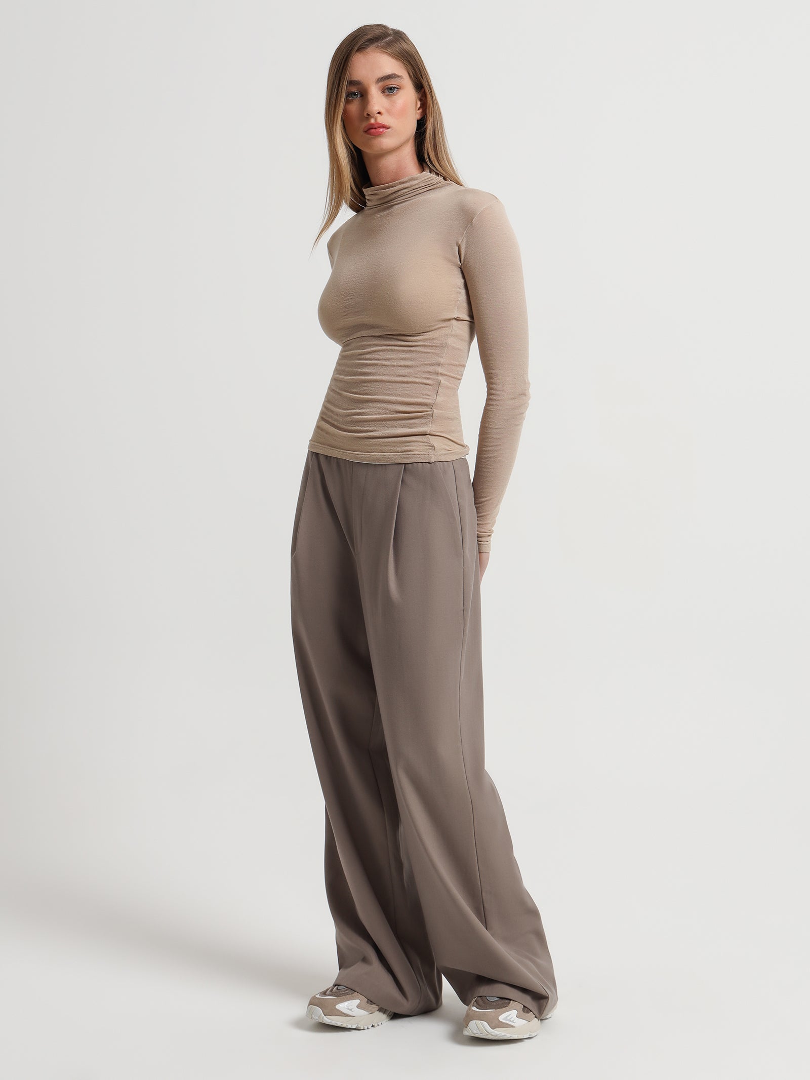 Monroe Elasticated Waist Pants in Desert Taupe