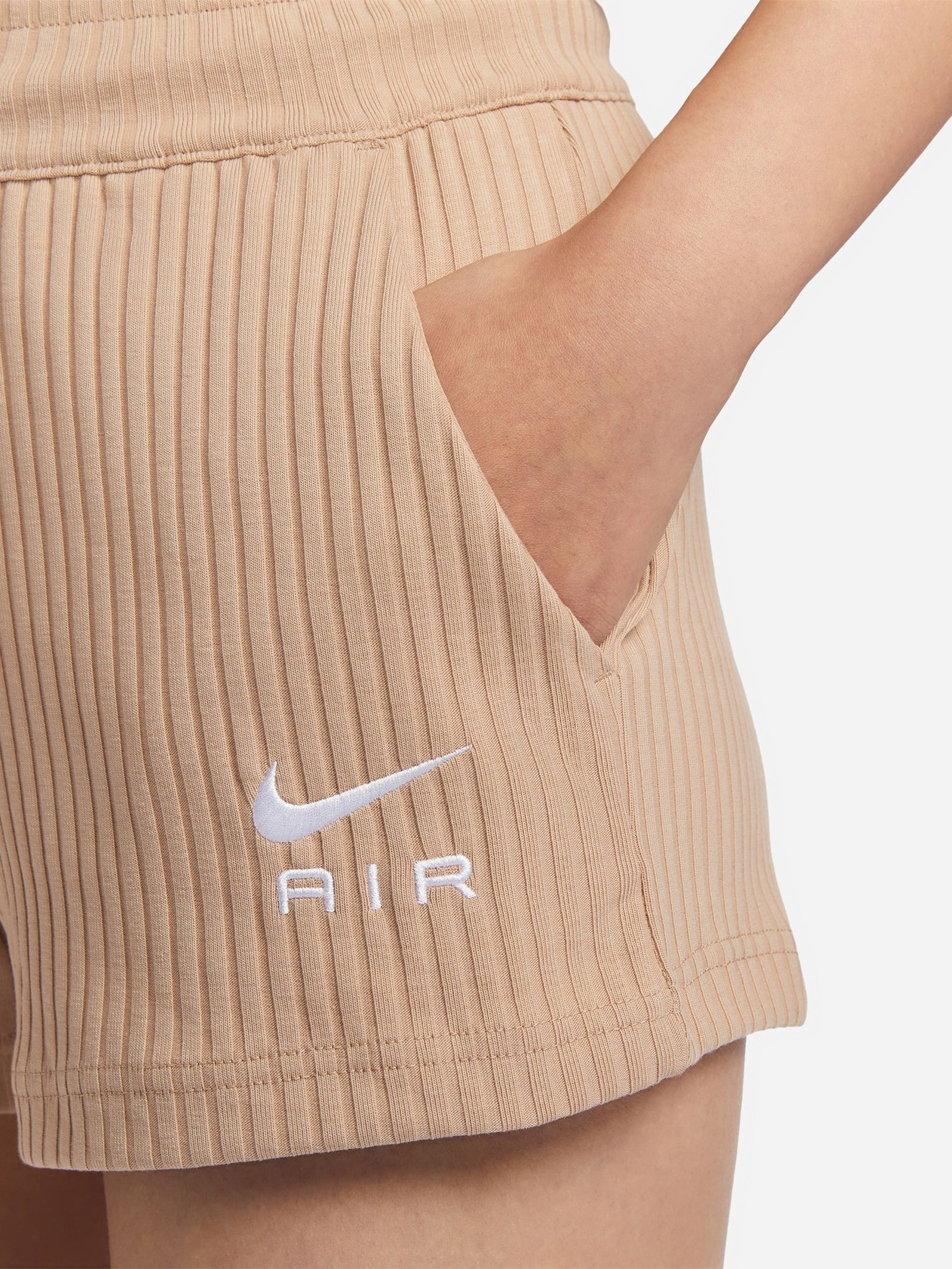 Sportswear Rib Jersey Shorts in Hemp & White