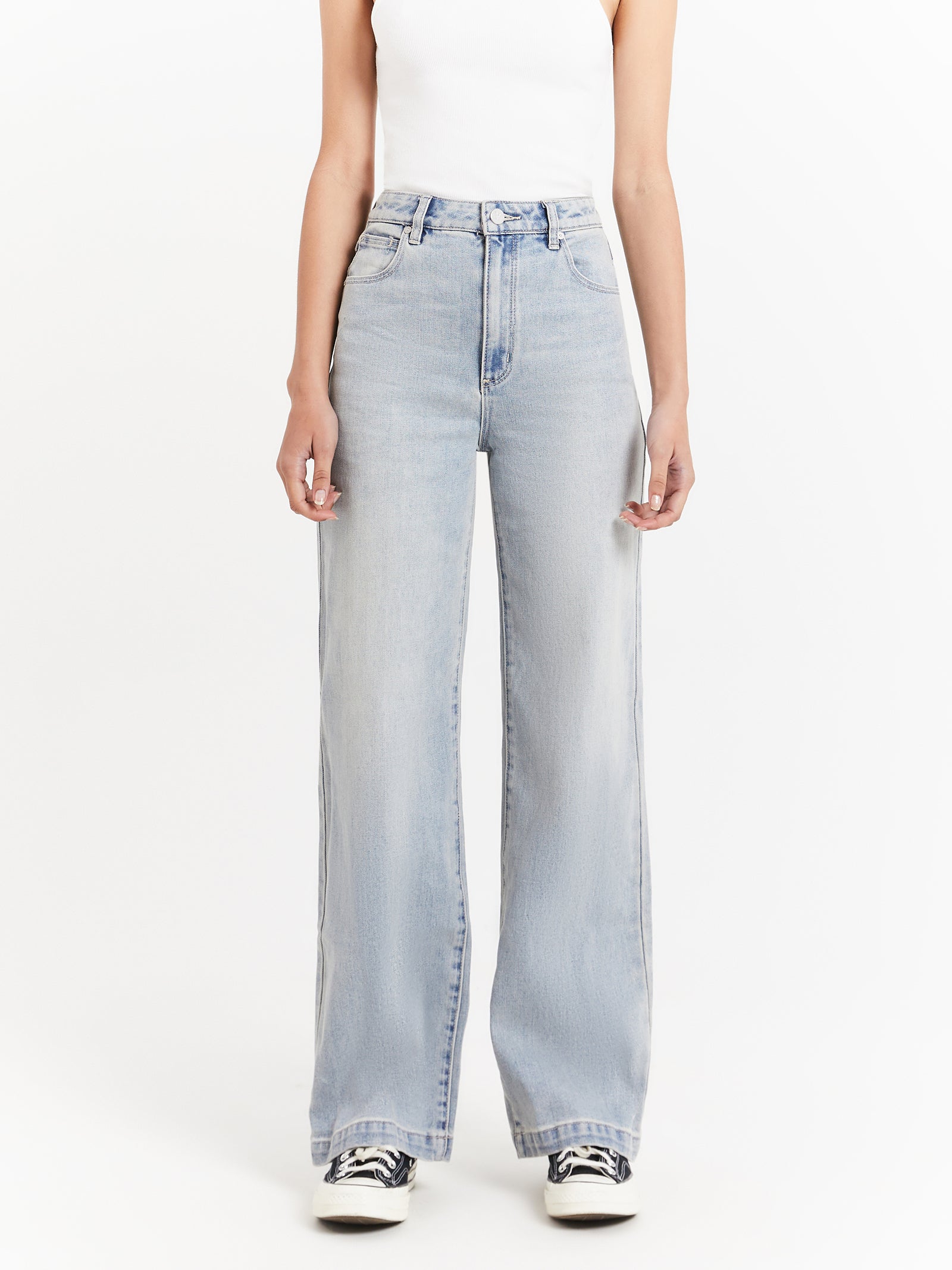 94 High & Wide Jada Jeans in Light Vintage Blue