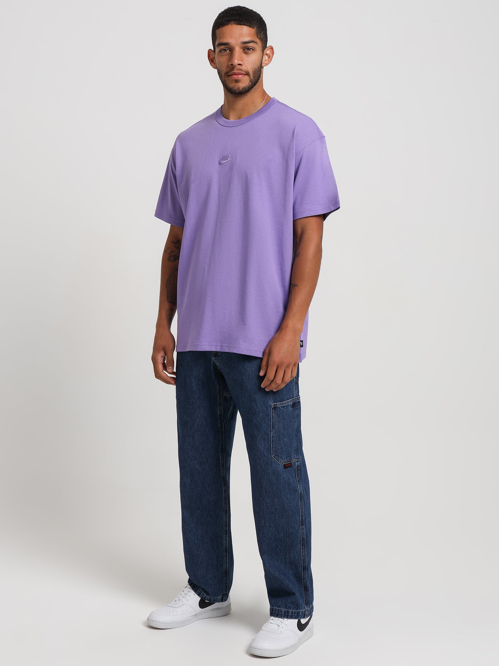 Sportswear Premium Essentials T-Shirt in Space Purple