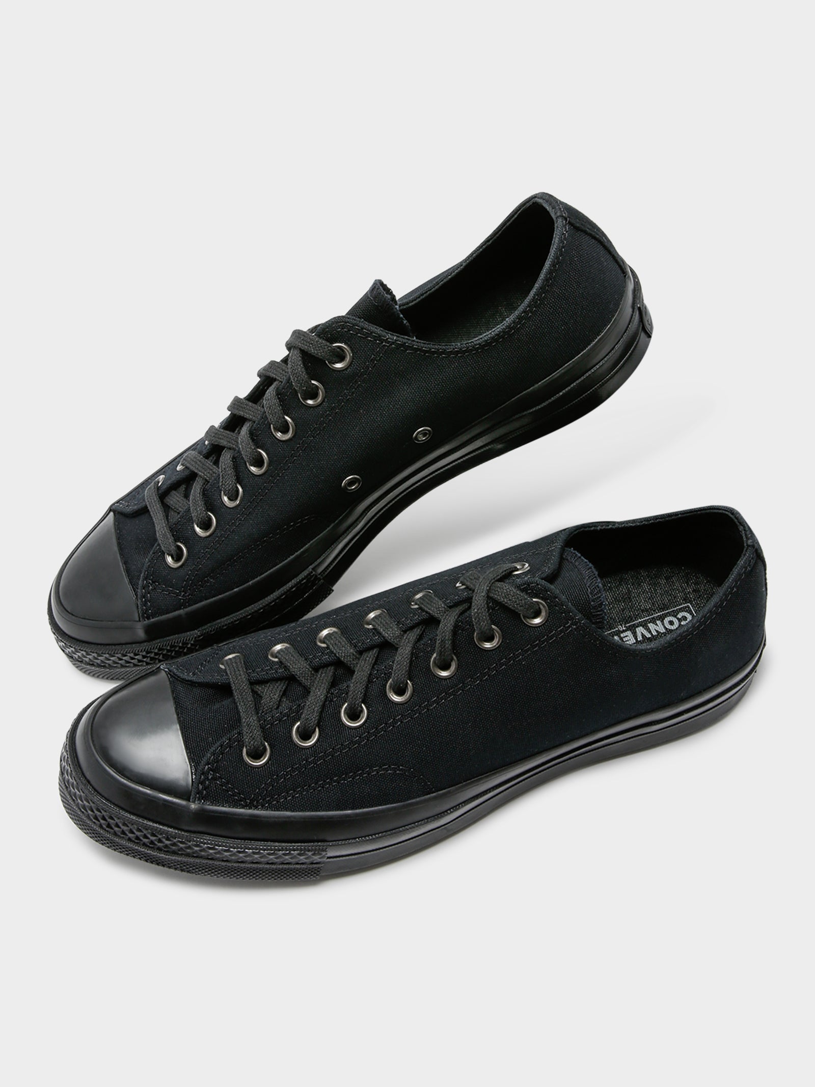 Unisex Chuck 70 Low Top Sneakers in Ox Vintage Black