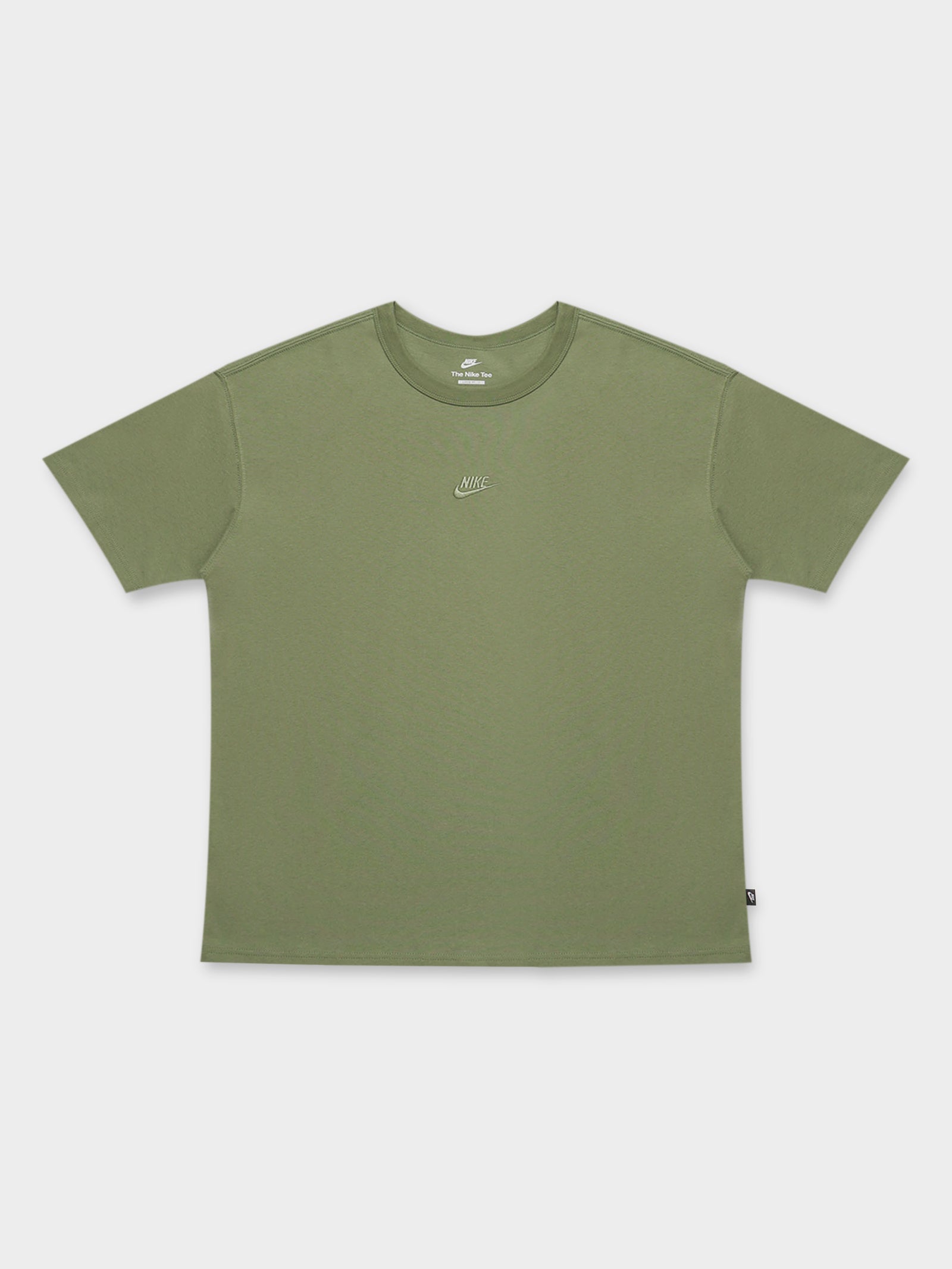 Sportswear Premium Essentials Sustainable in Oil Green