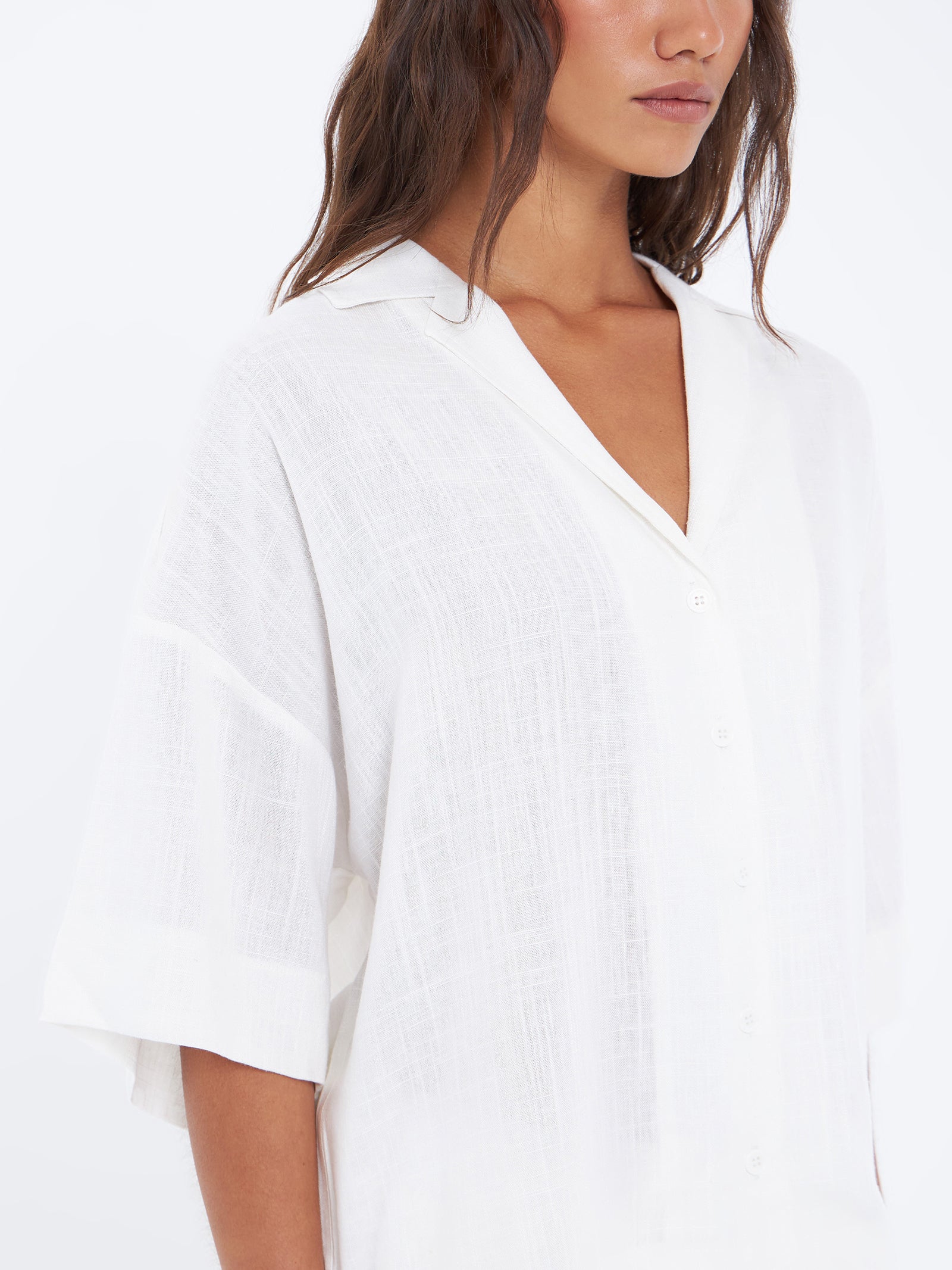 L&R Boxy Shirt In Off White