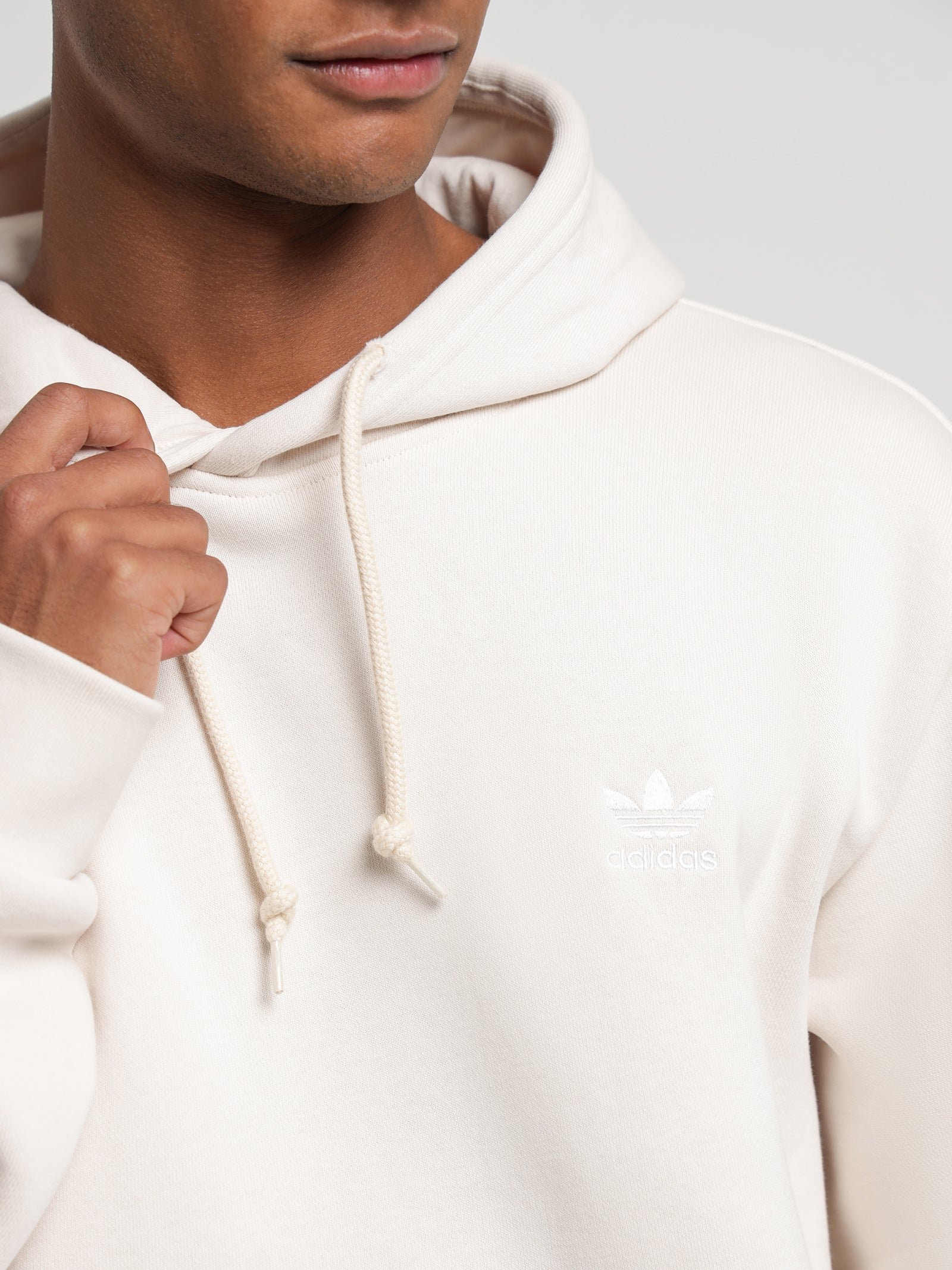 Trefoil Essentials Hoodie in Wonder White