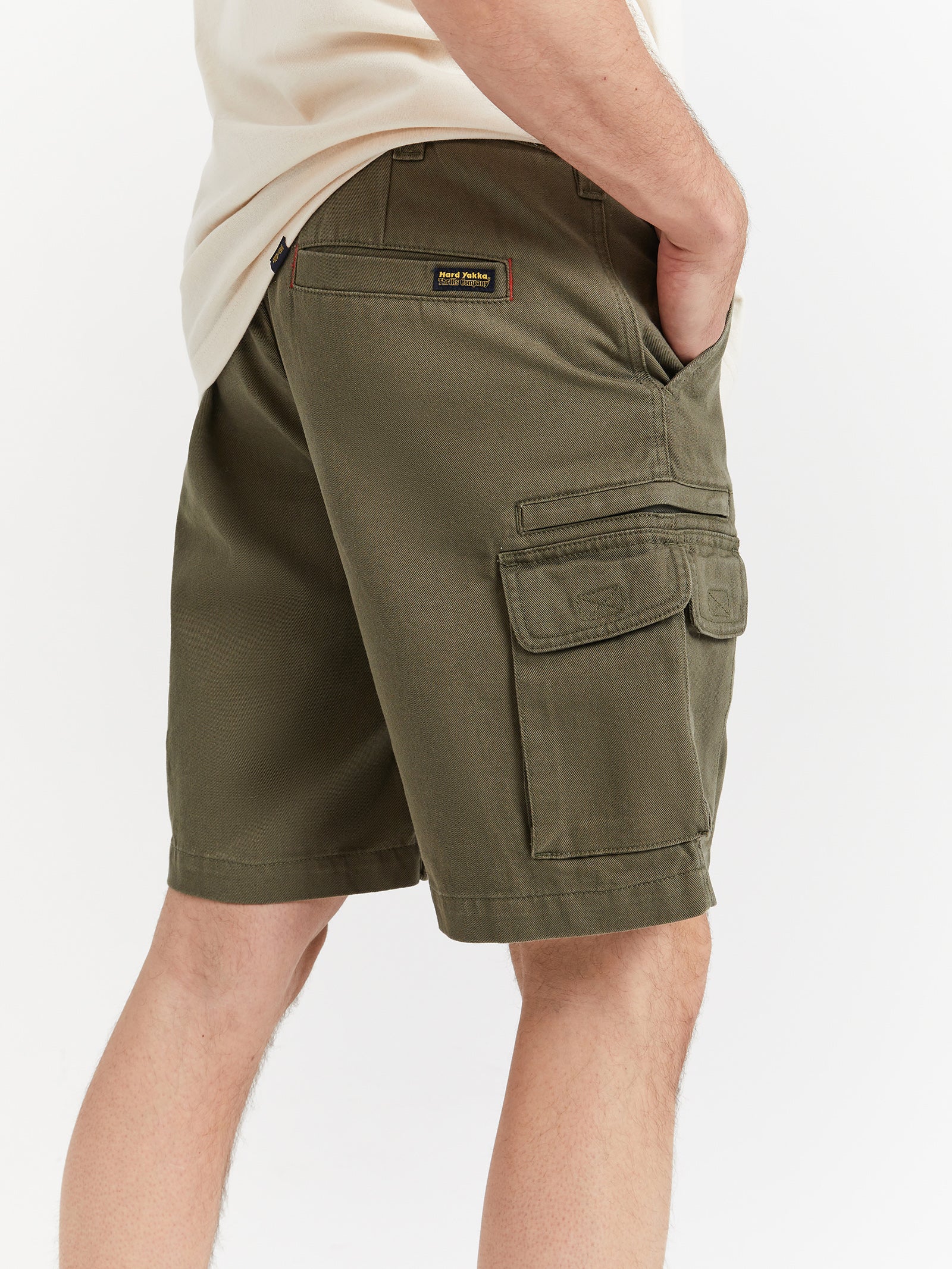 Hard Yakka Slacker Cargo Shorts in Army Green