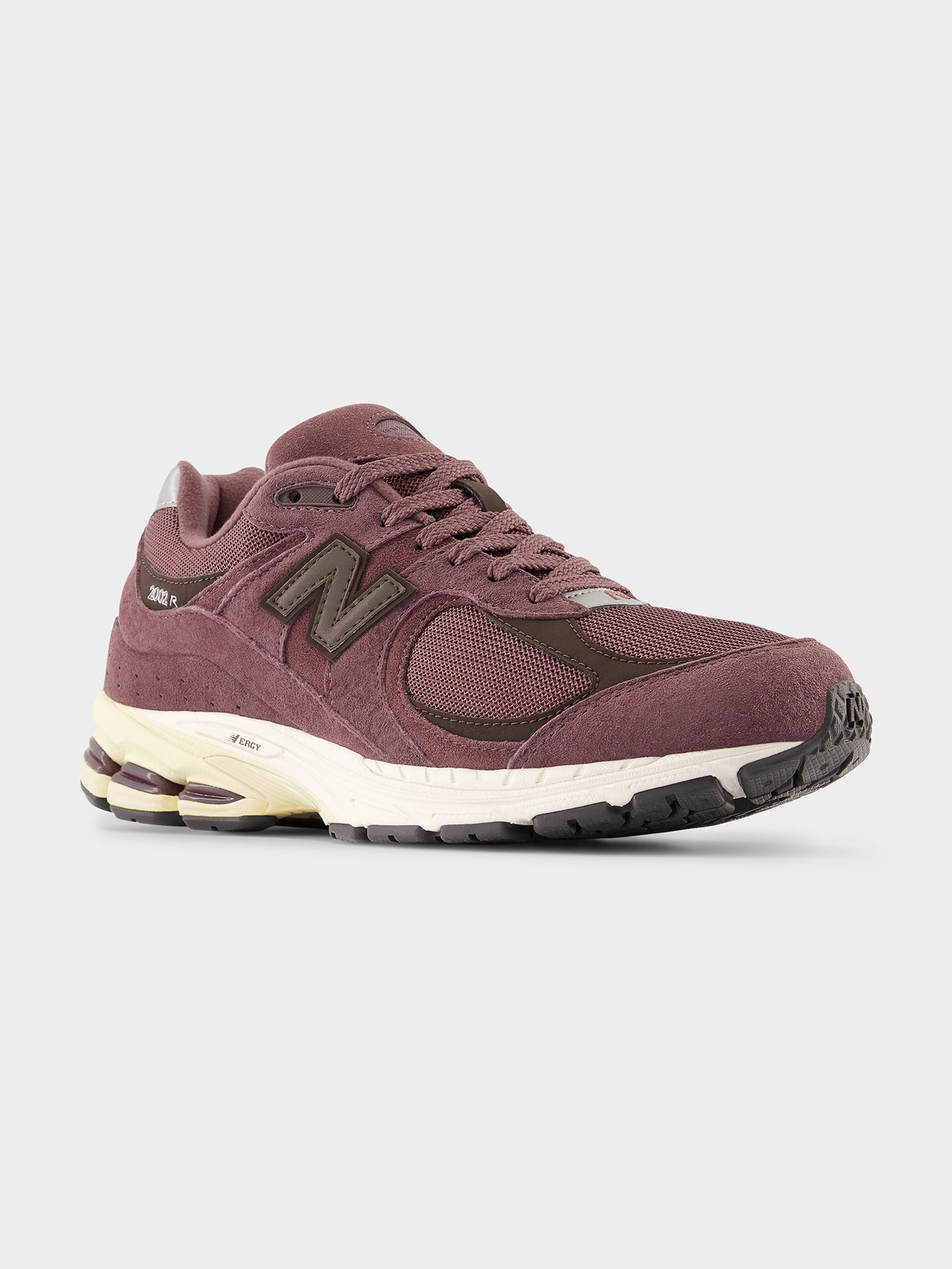 Unisex 2002 Sneakers in Maroon