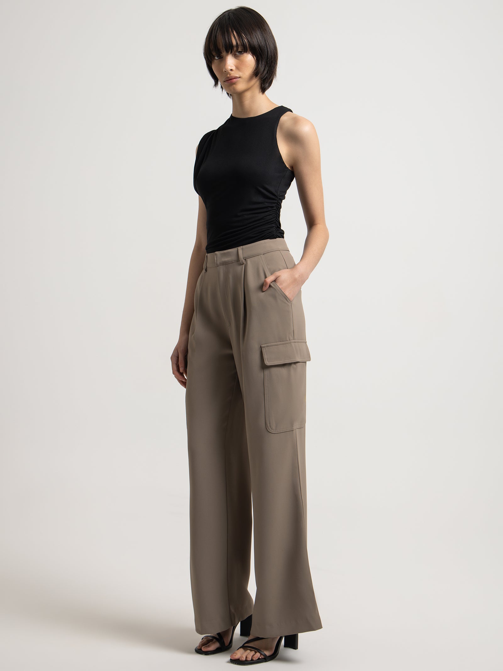 Edwina Pants in Olive