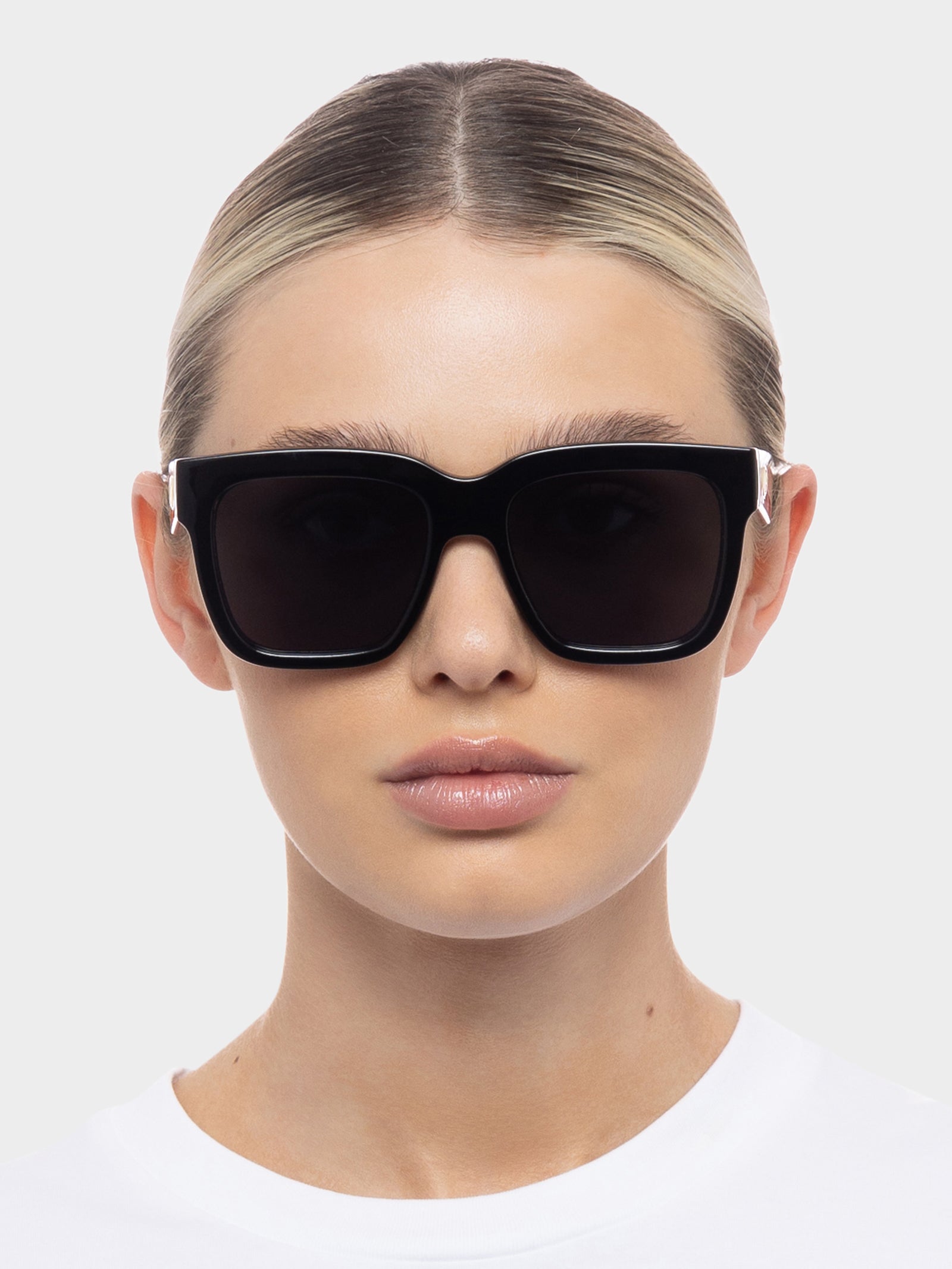 Tradeoff Sunglasses in Black Smoke Mono