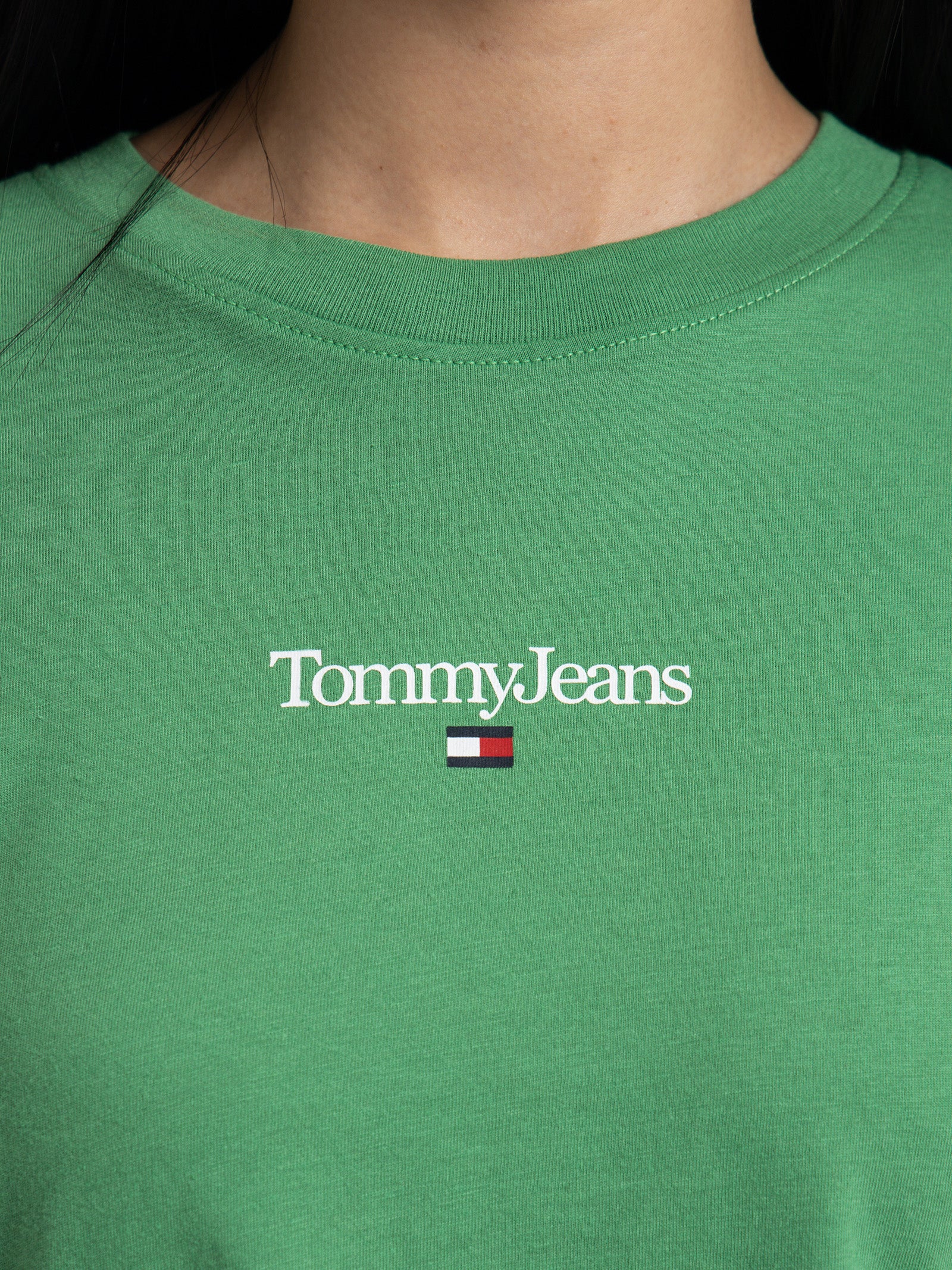 Essential Cropped Logo T-Shirt in Green