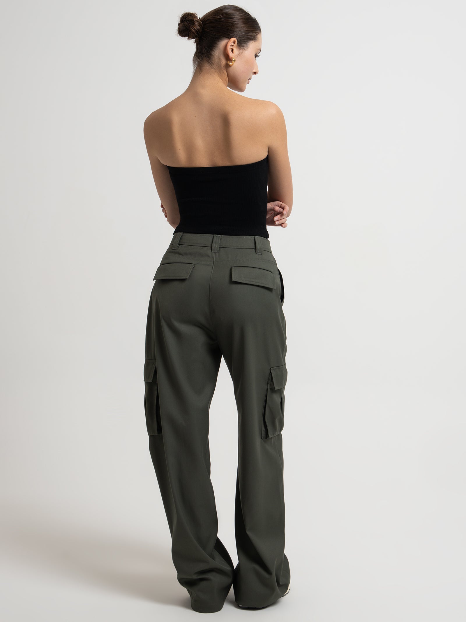 Keiran Cargo Pant in Dark Khaki Green