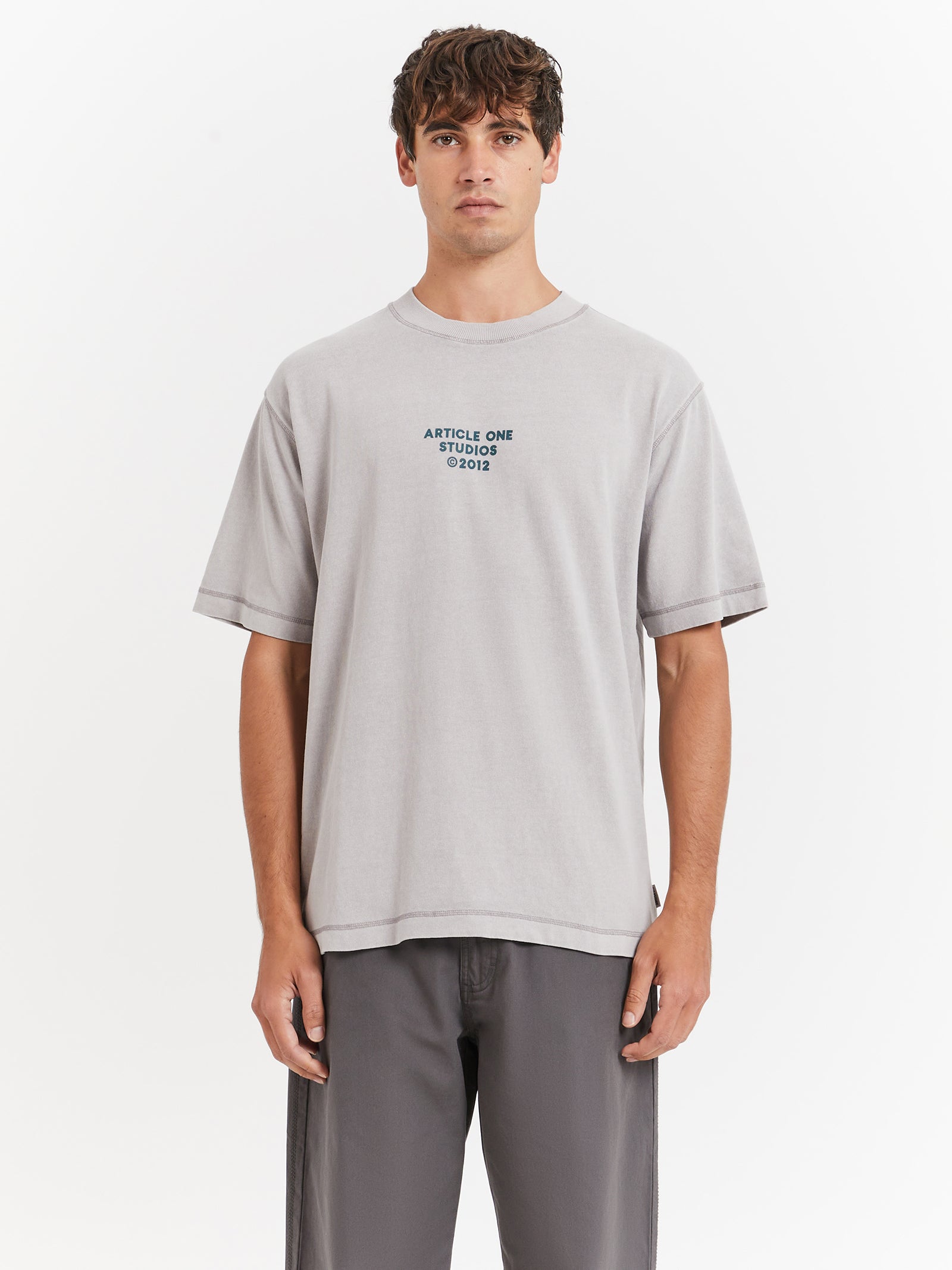 Studio Logo T-Shirt in Grey