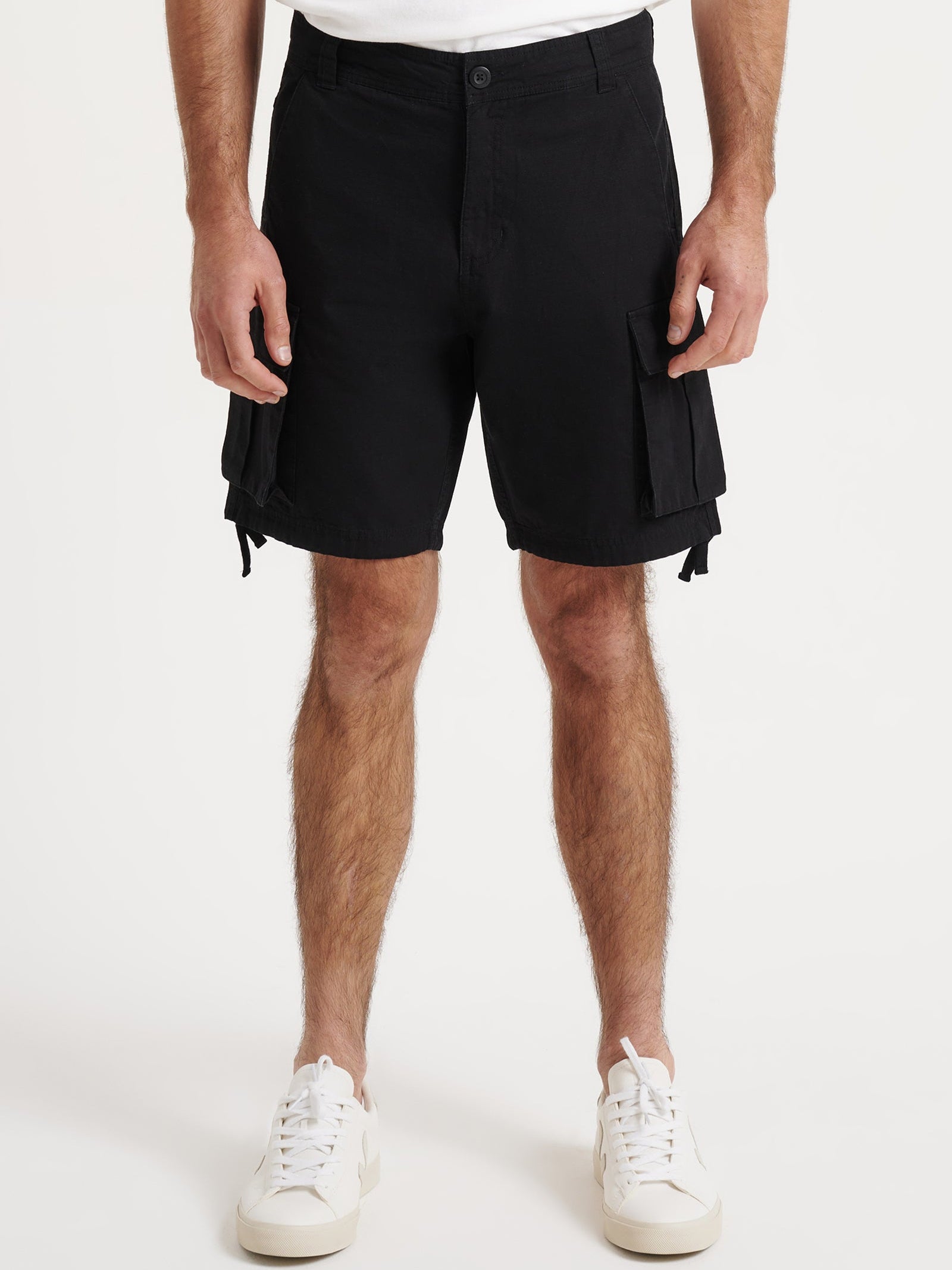 Wyatt Cargo Shorts in Black