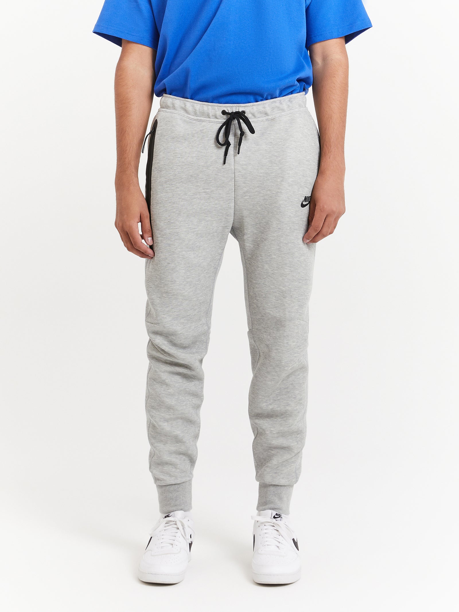 Tech Fleece Jogger in Grey & Black