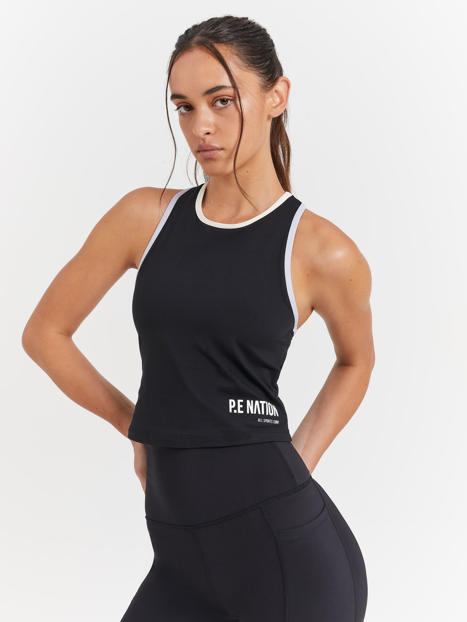 Tempo Sports Bra in Black