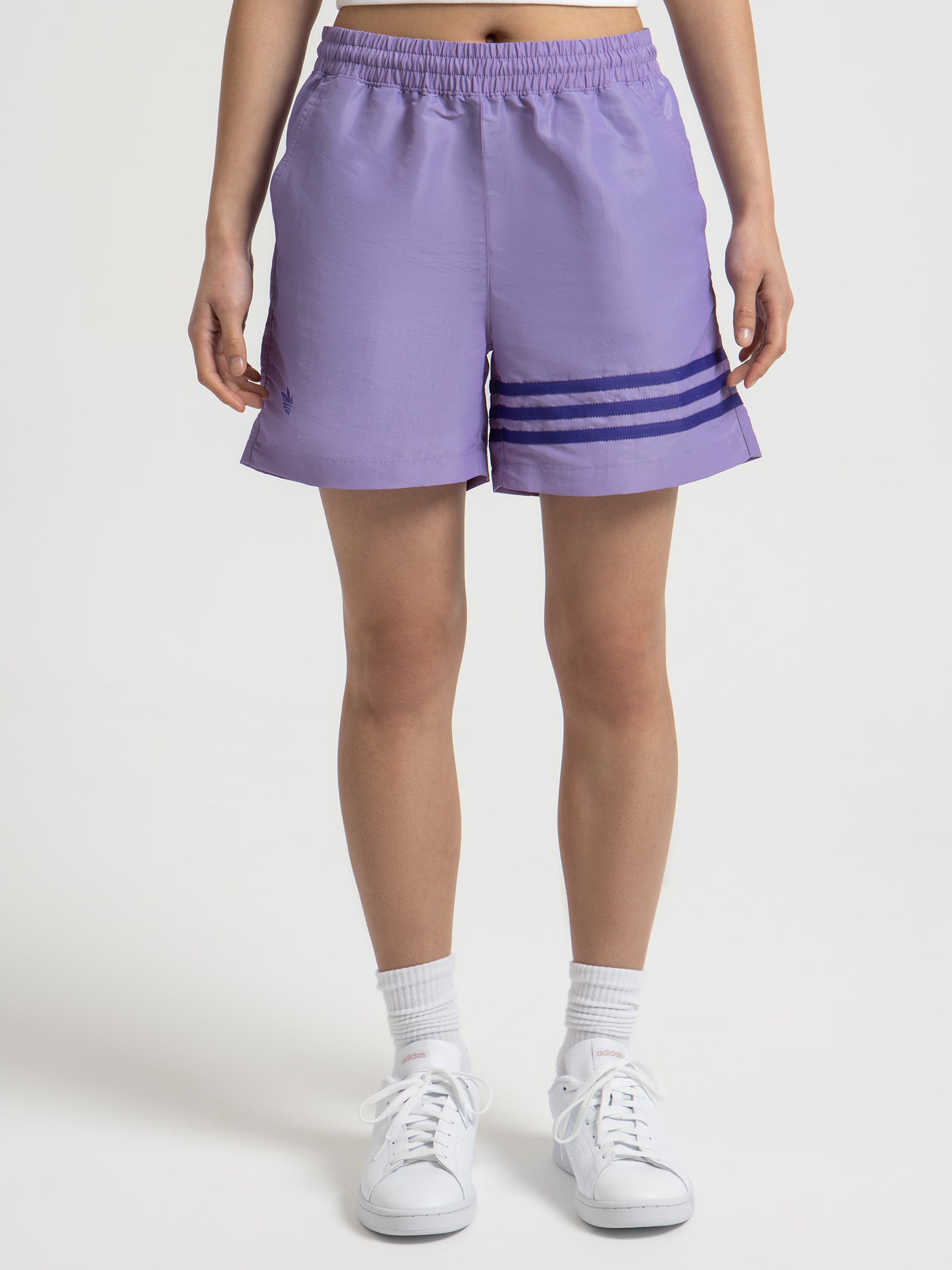 Adicolor Neuclassics Shorts in Magic Lilac