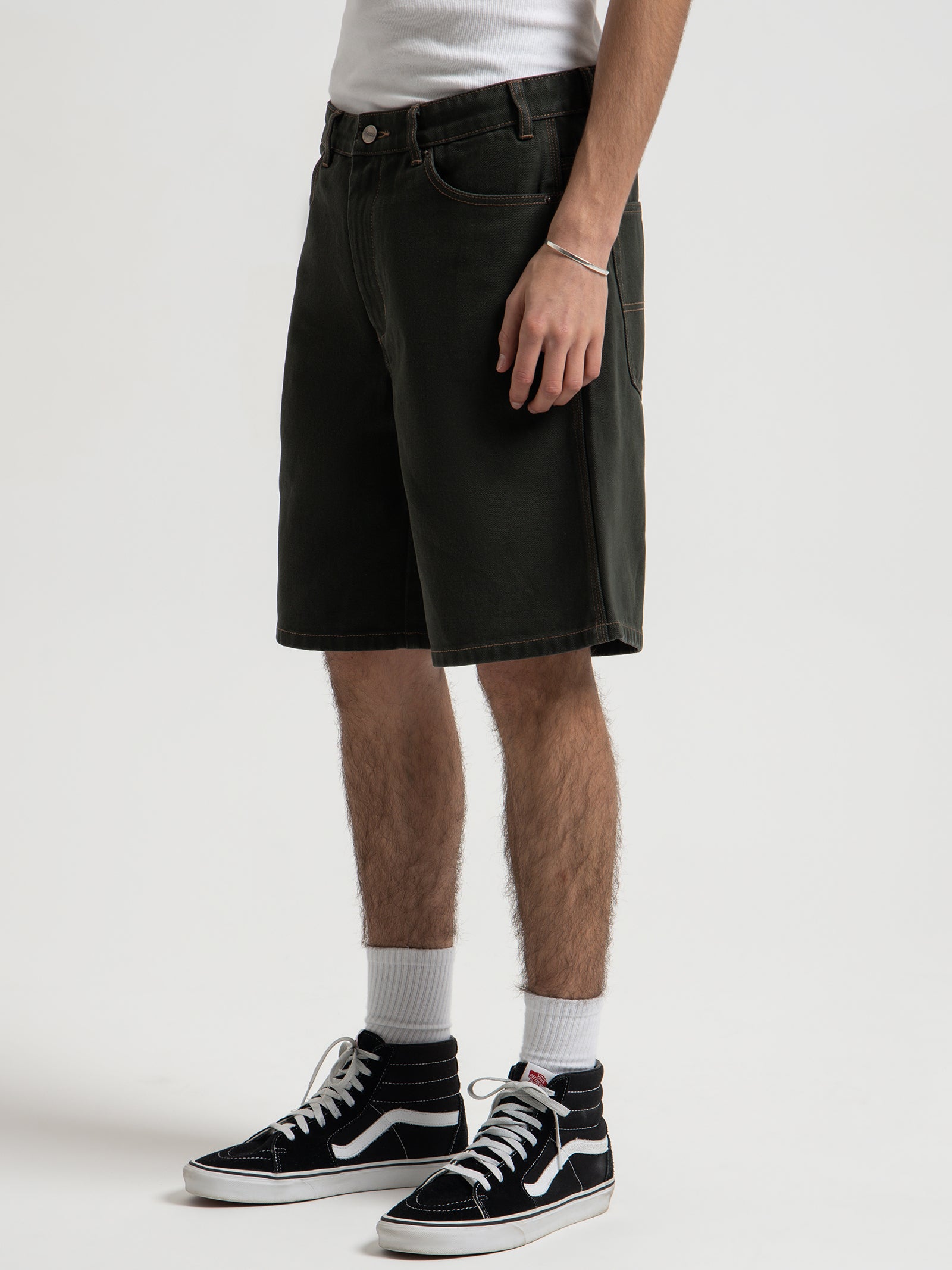 Lounger Denim Shorts in Jungle Black