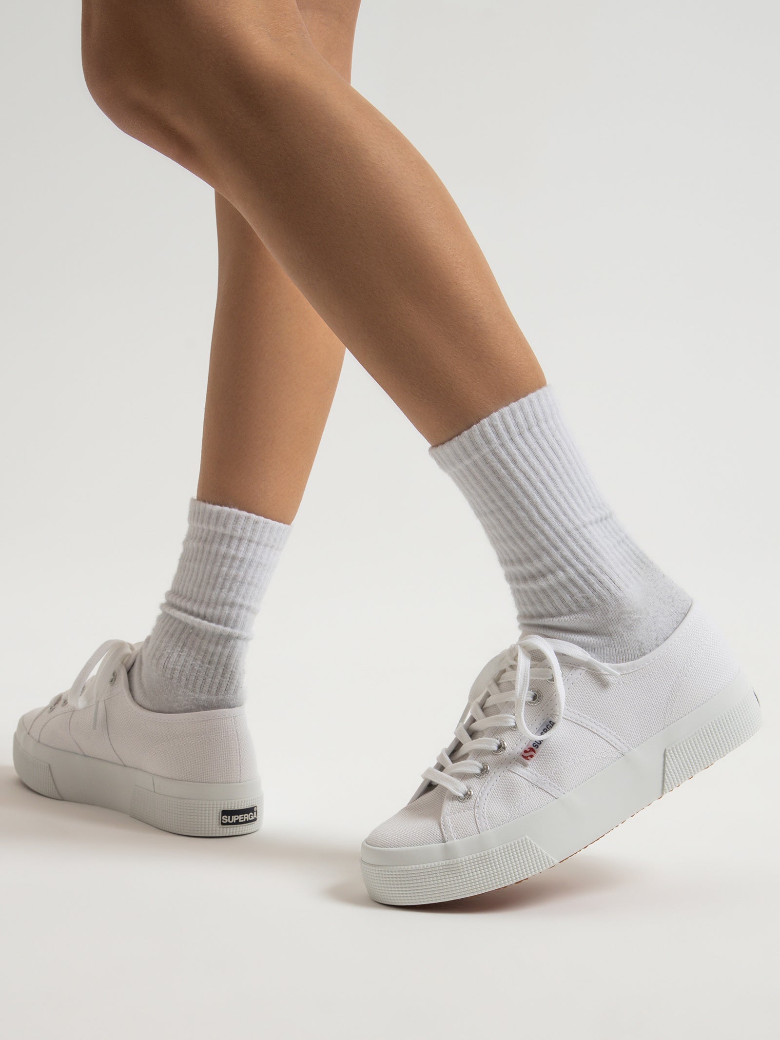 Womens 2740 Platform Sneakers in White