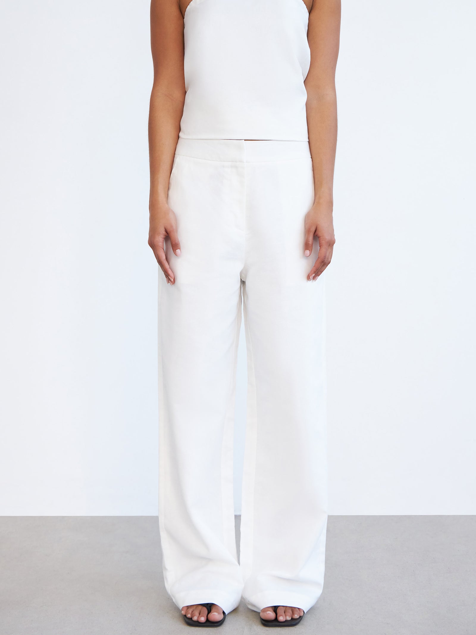 Olivia Pant In White