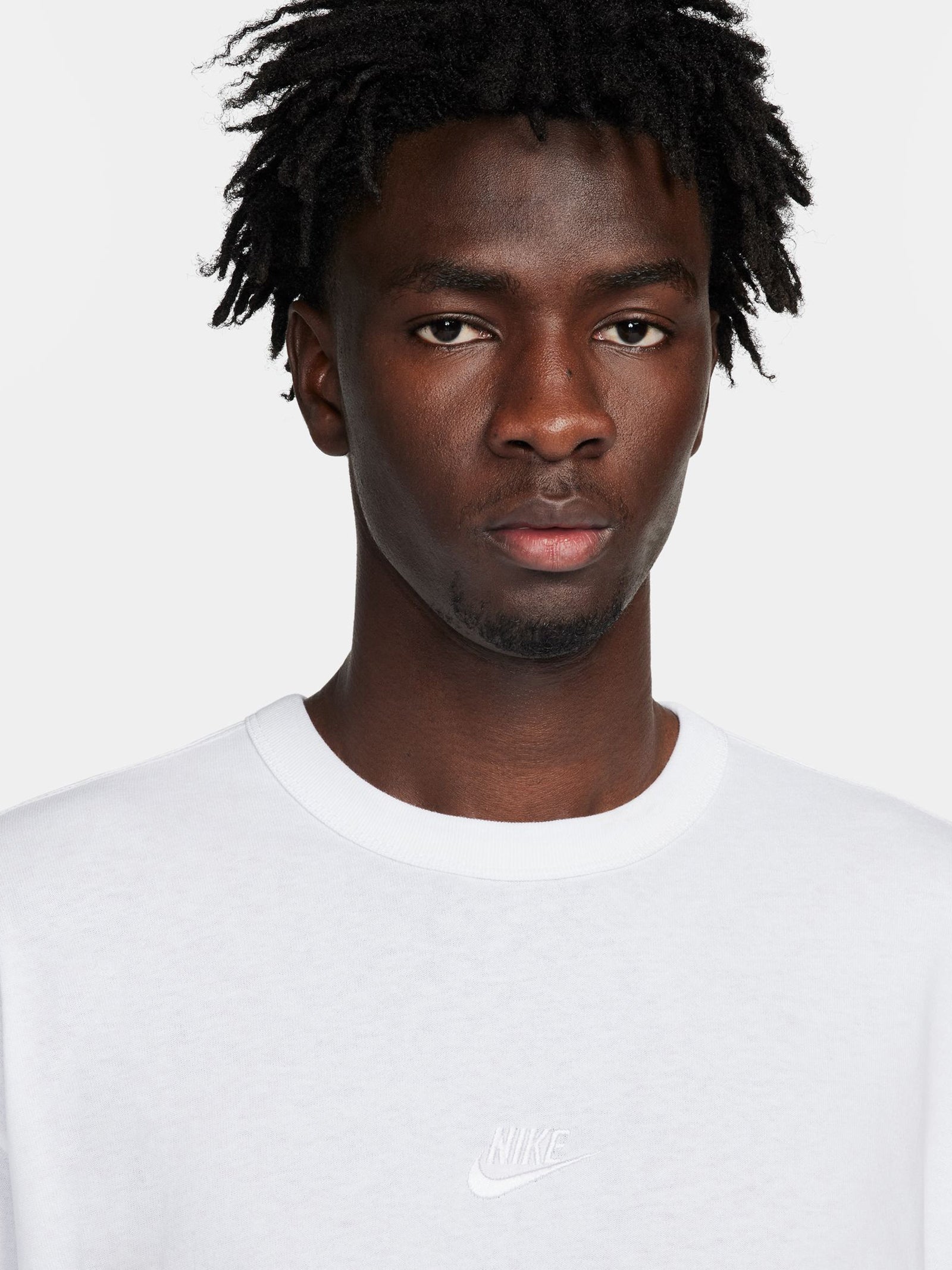 Sportswear Premium Essentials T-Shirt in White