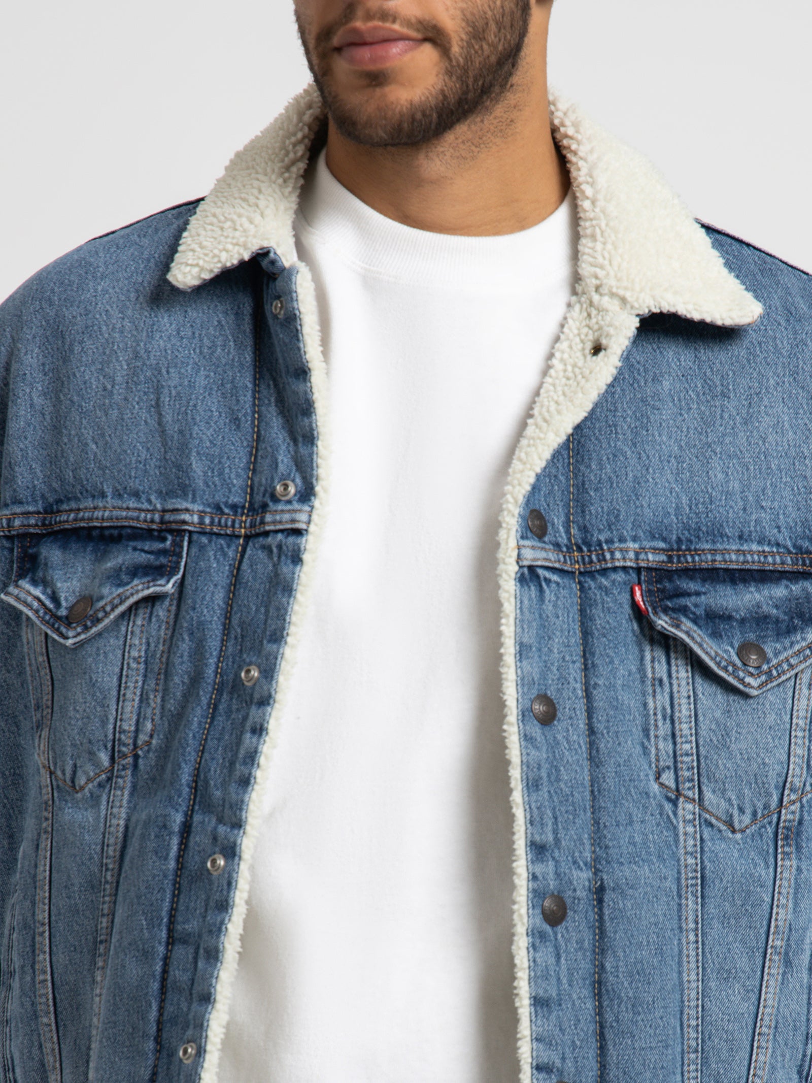 Vintage Fit Sherpa Trucker Jacket in Disco Lady Blue Stonewash