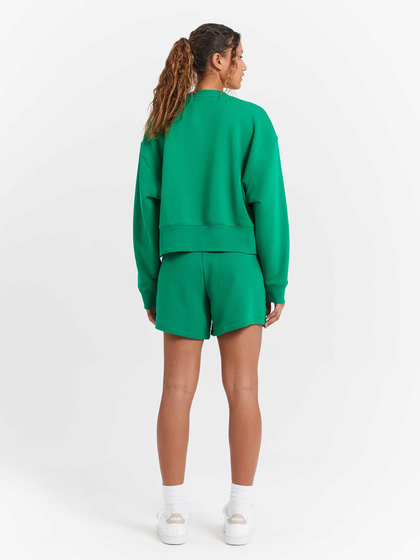 Adicolor Essentials Crew Sweatshirt in Green