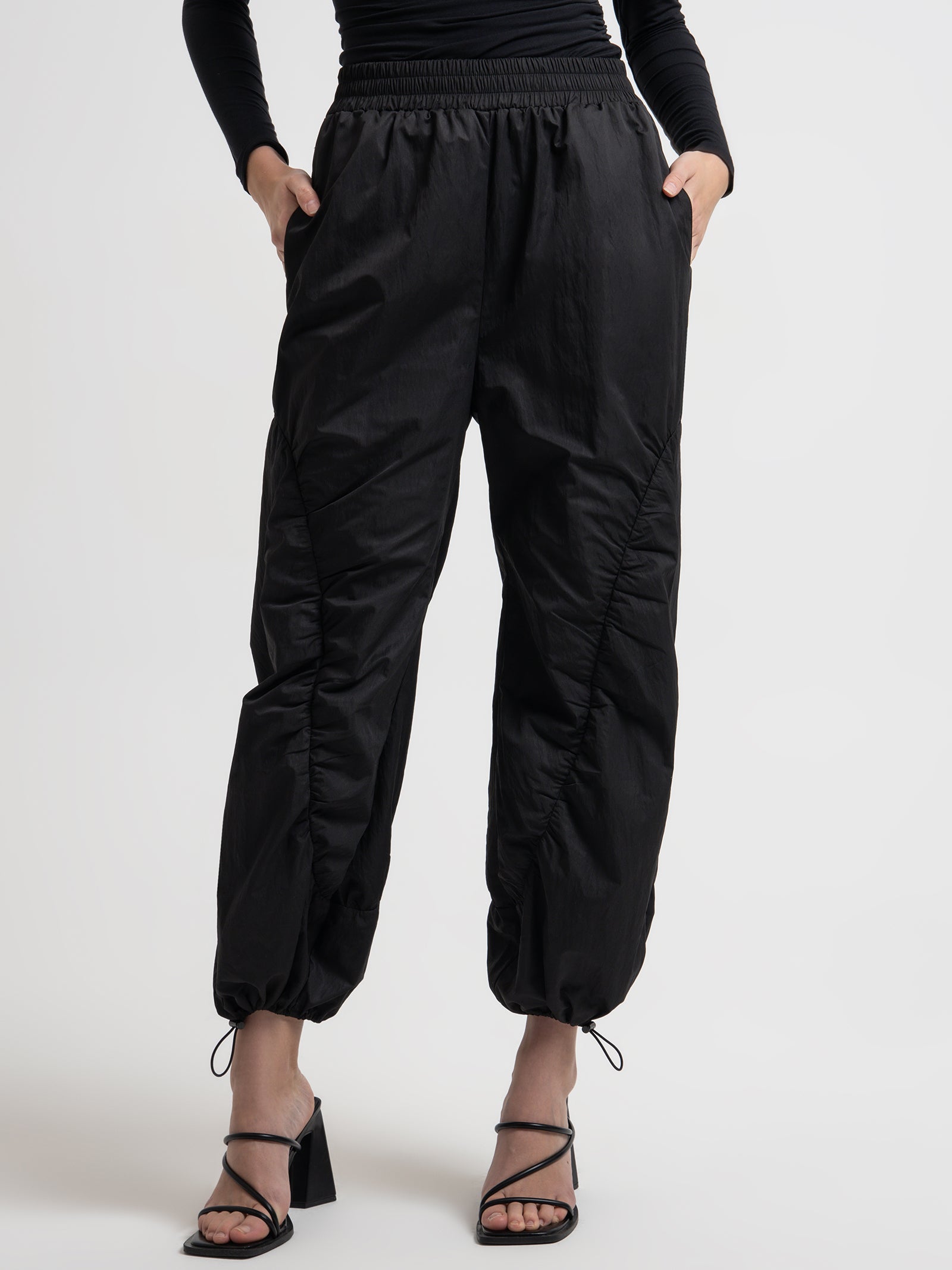 Sage Spray Pants in Black