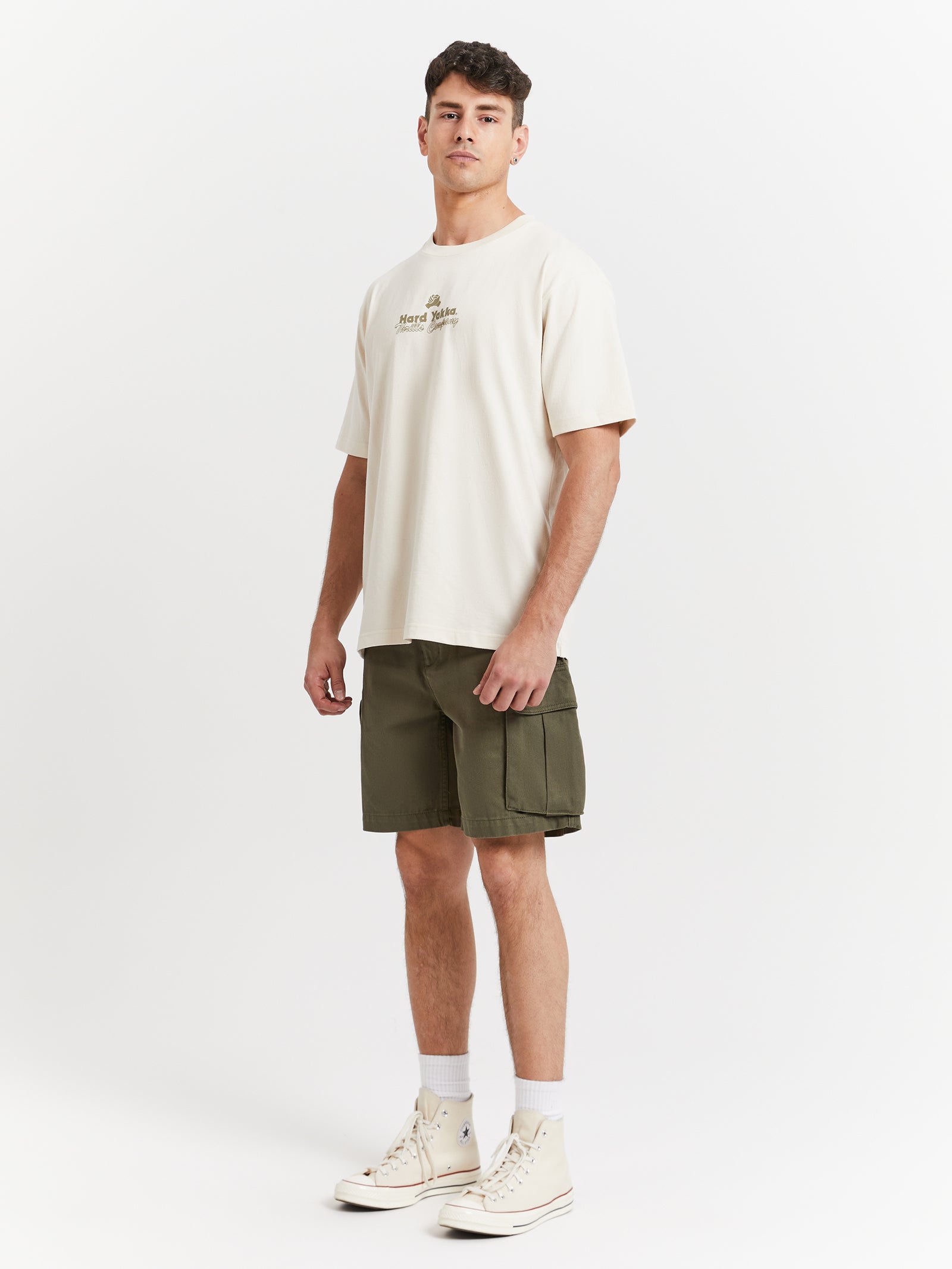 Hard Yakka Slacker Cargo Shorts in Army Green