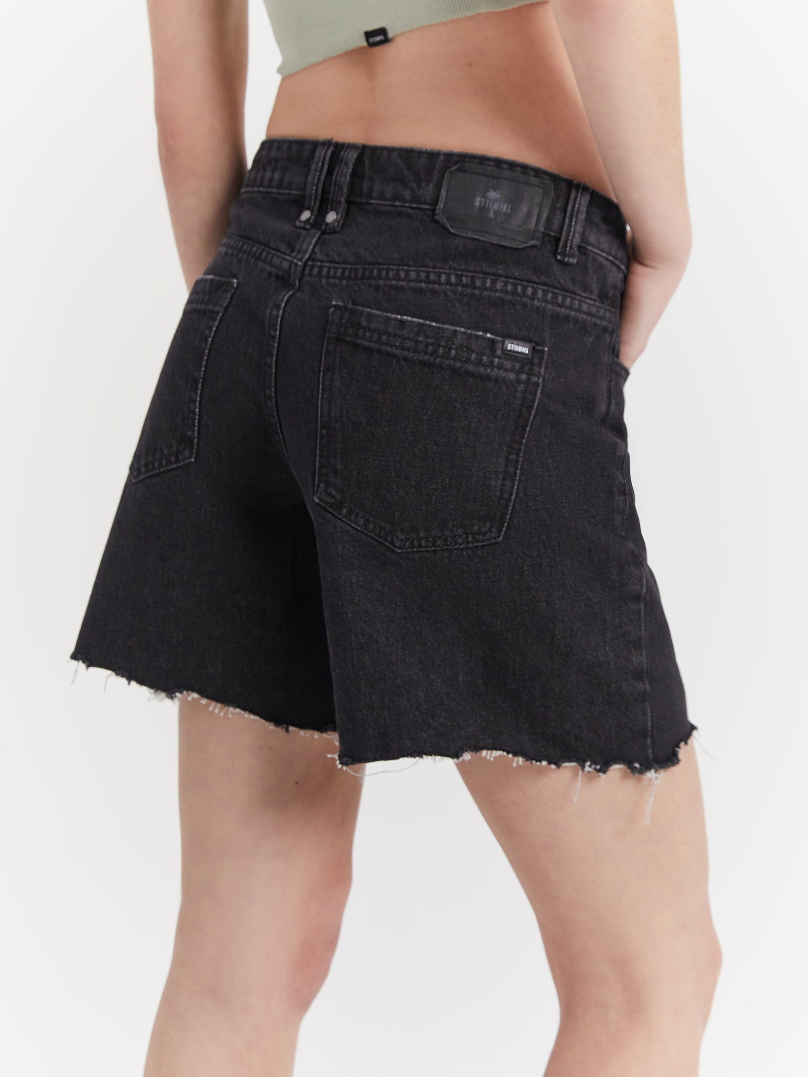 Billie Low Shorts in Smoke Black