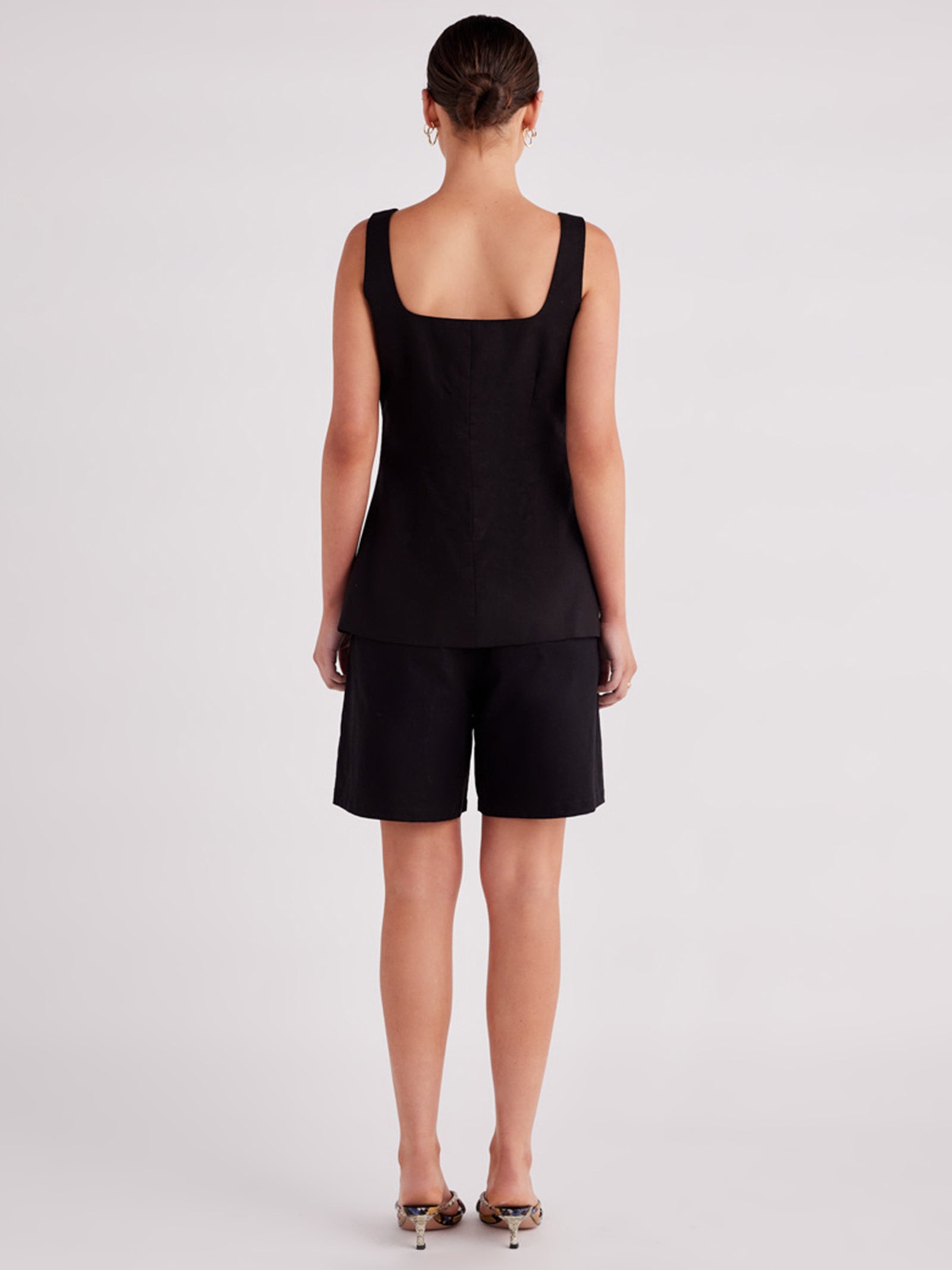 Osten Top In Black