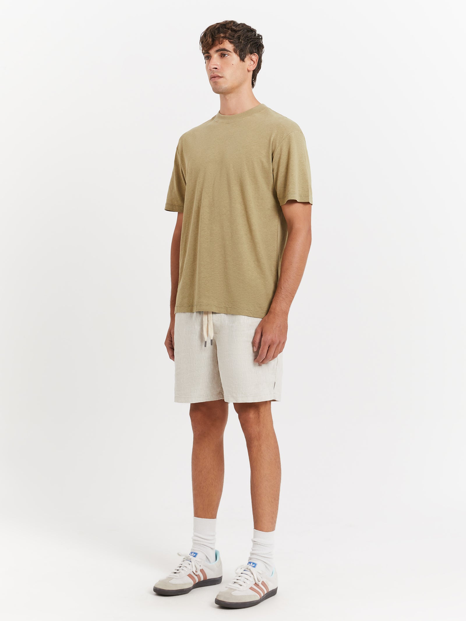 Ainsley Linen T-Shirt in Olive