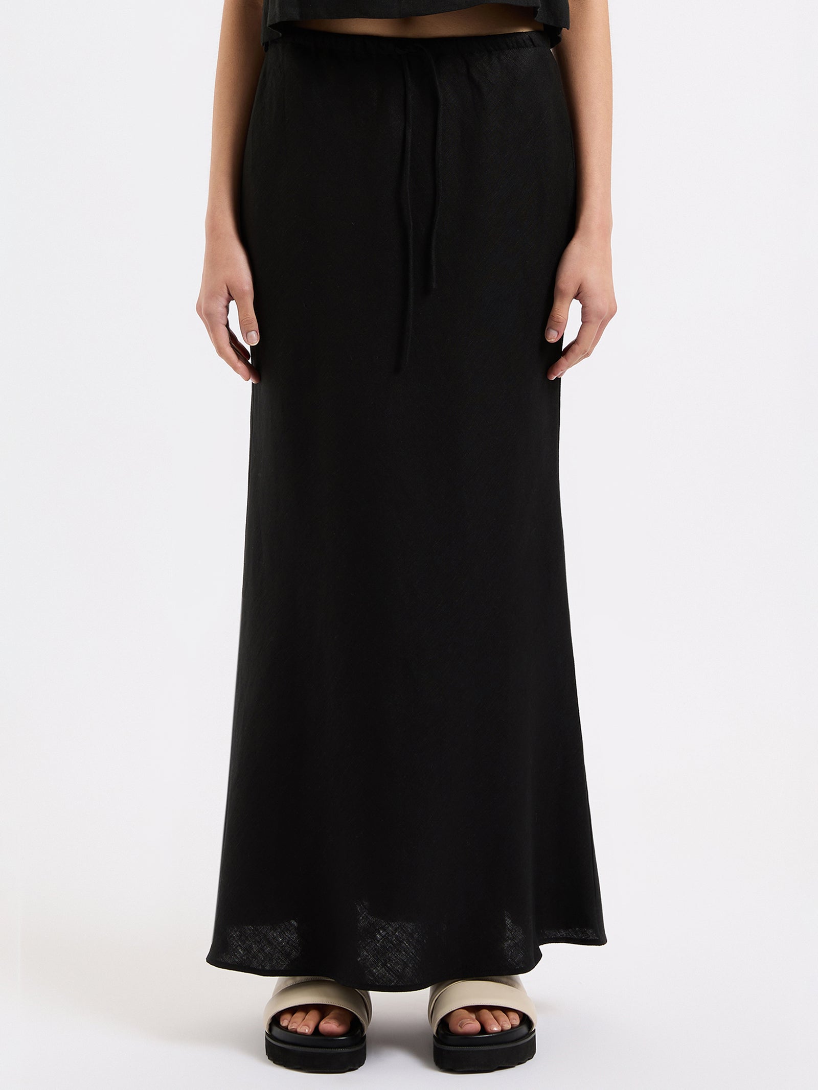 Amani Linen Skirt in Black