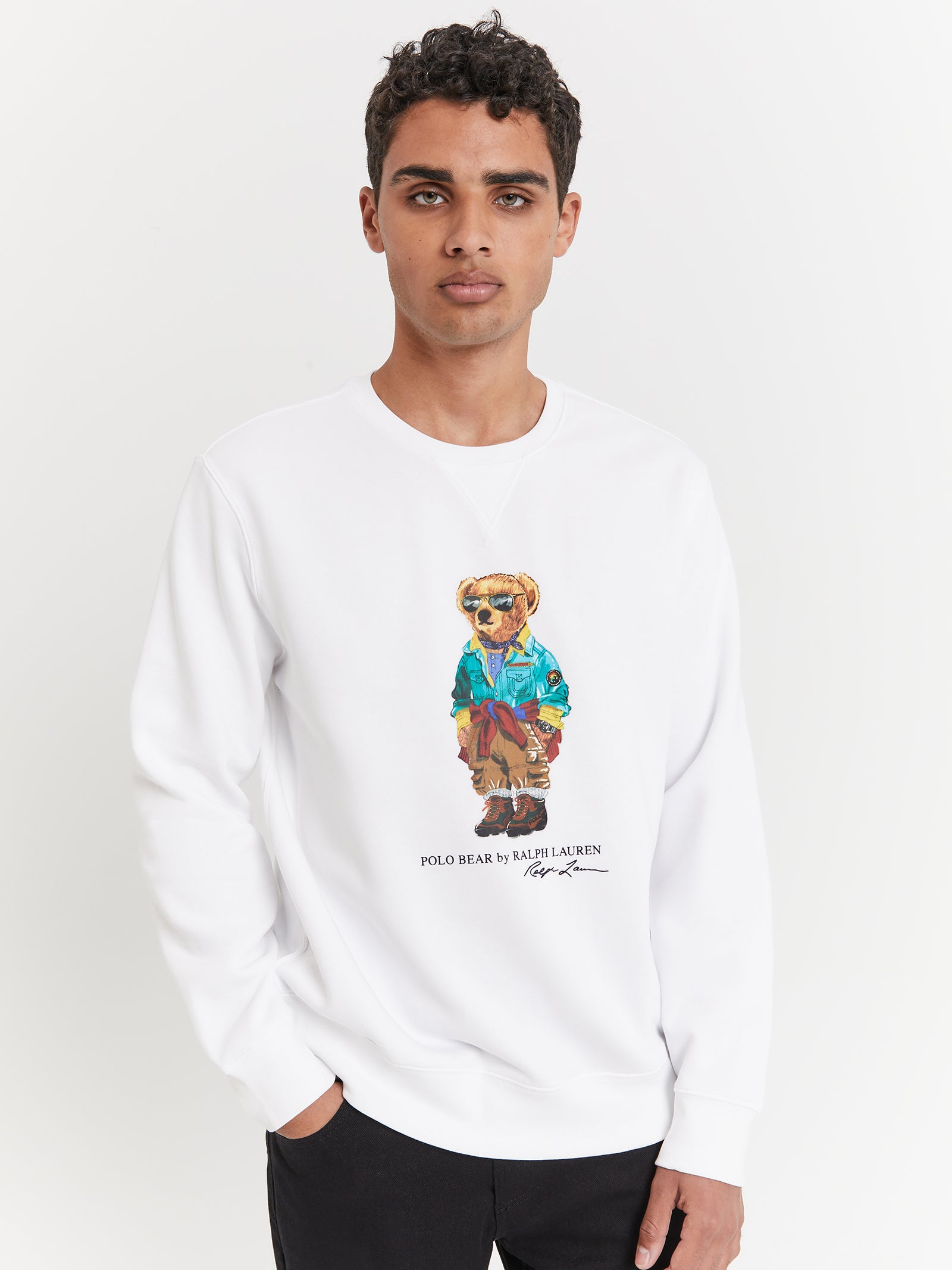 Outdoor Bear Crew Sweat in Coastal Beige