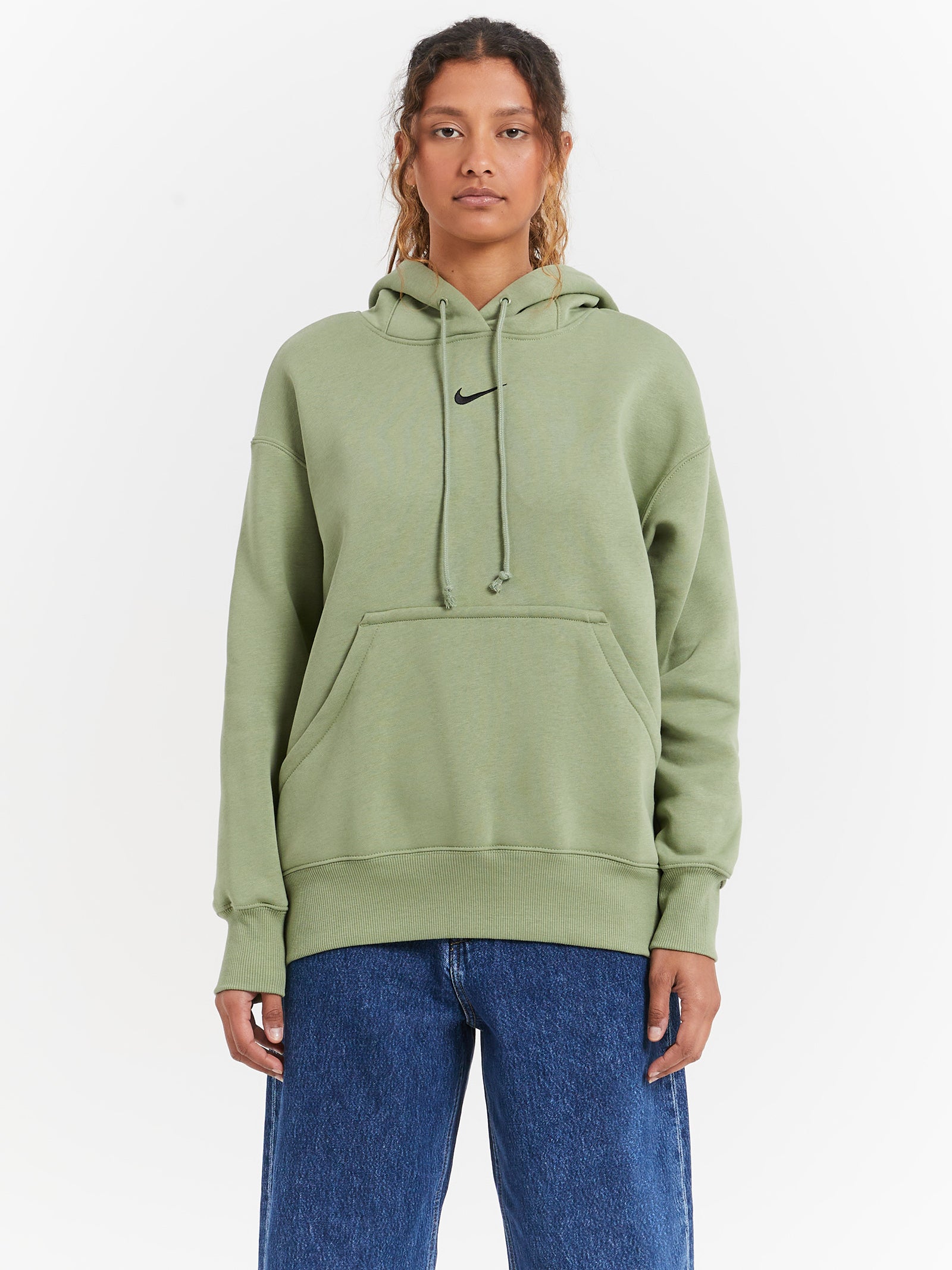 Sportswear Phoenix Fleece Hoodie in Oil Green